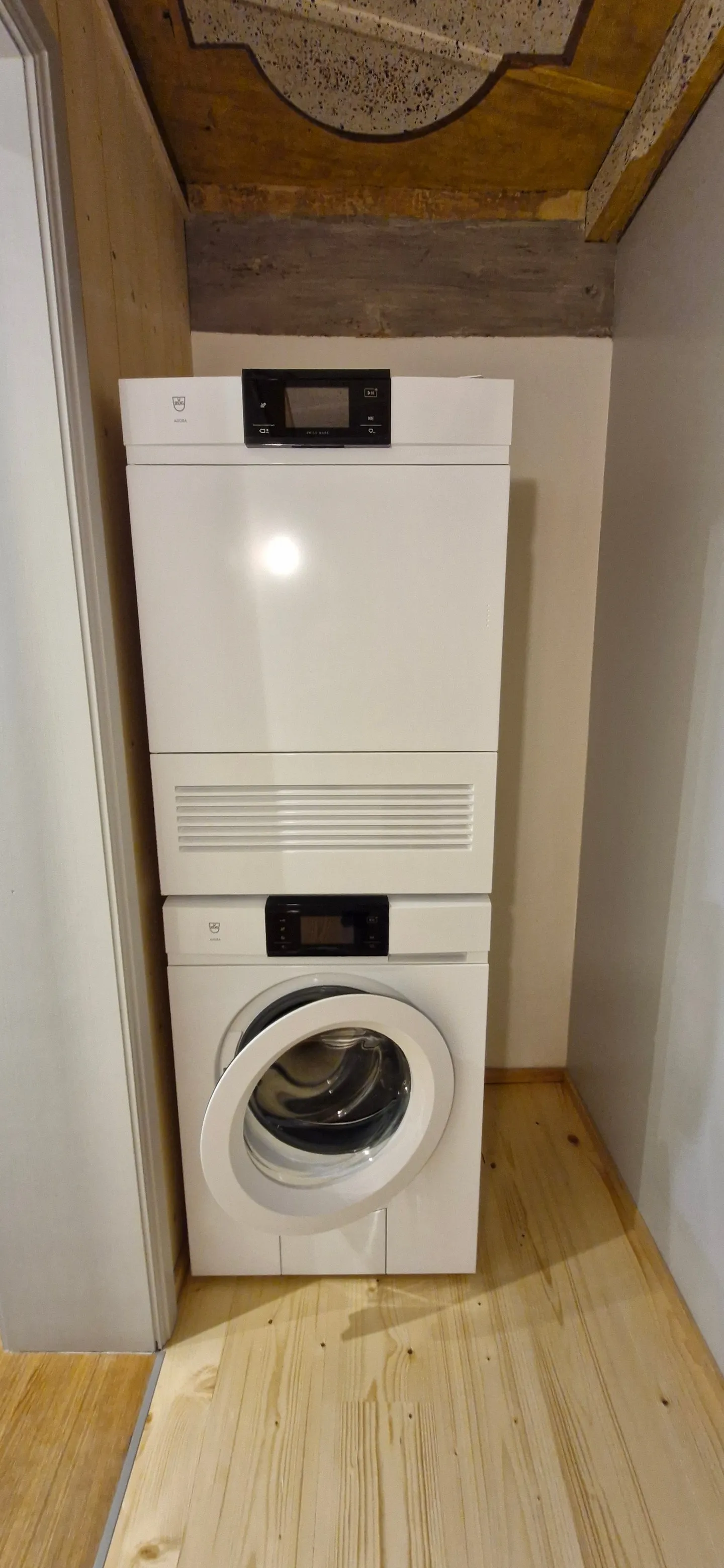 Bijou appositamente ristrutturato di 2 1/2 stanze nel centro storico - Foto 7 di 15