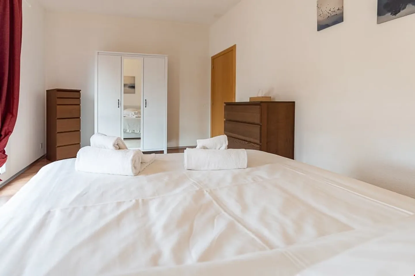 Appartamento Moderno con 1 Camera e Servizi Alberghieri - Foto 3 di 10