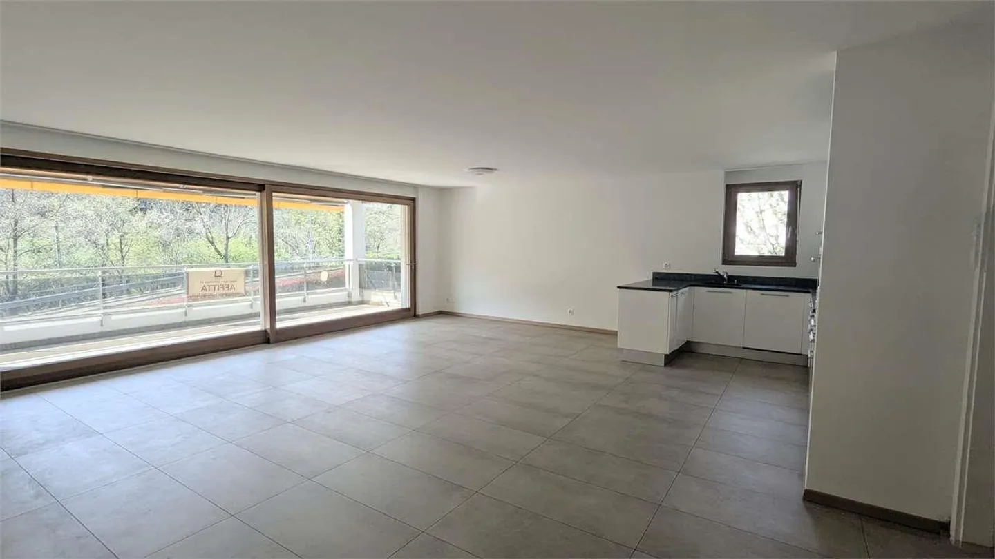 Morbio Inferiore, buon appartamento di 3,5 locali con terrazza - Foto 1 di 13