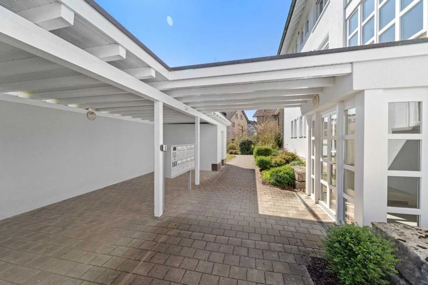Quiet 4.5 Room Apartment with Forest View in Schaffhausen - Photo 1 of 13