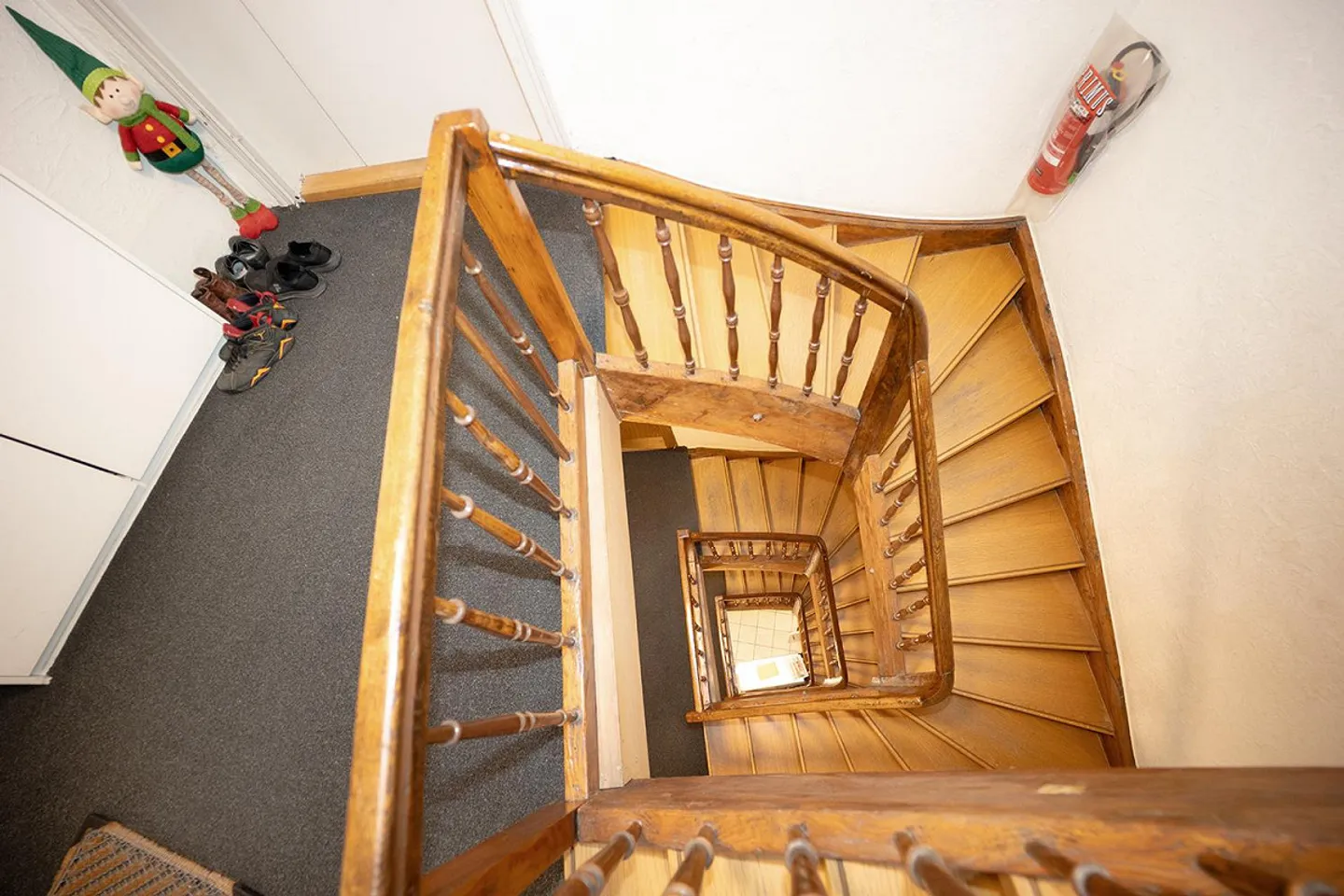 Solid investment with attractive returns - Photo 8 of 12