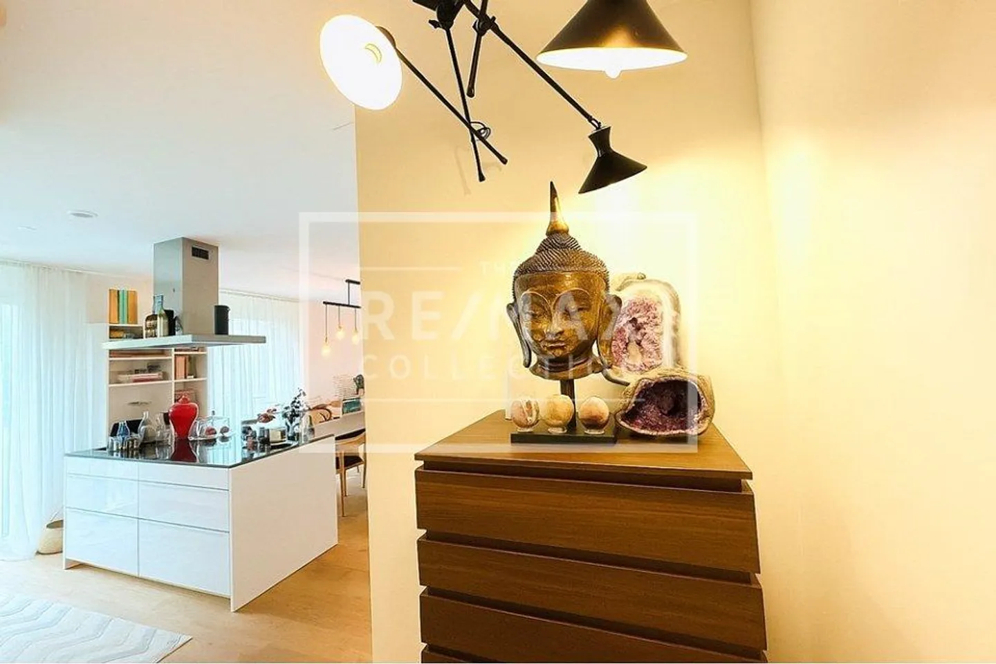 Spacieux, Confort, Vue et Détente : Votre Nouveau Foyer Vous Attend Enthousiasmement ! - Photo 3 sur 13