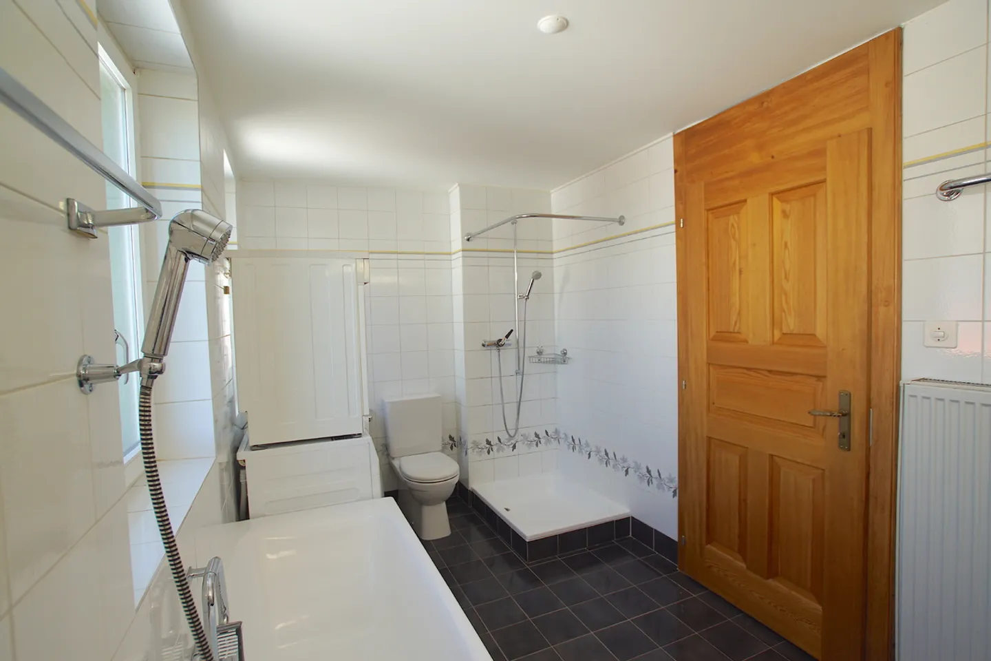 Rare et exceptionnel, proche du centre, des commerces et de la gare - Foto 8 von 13