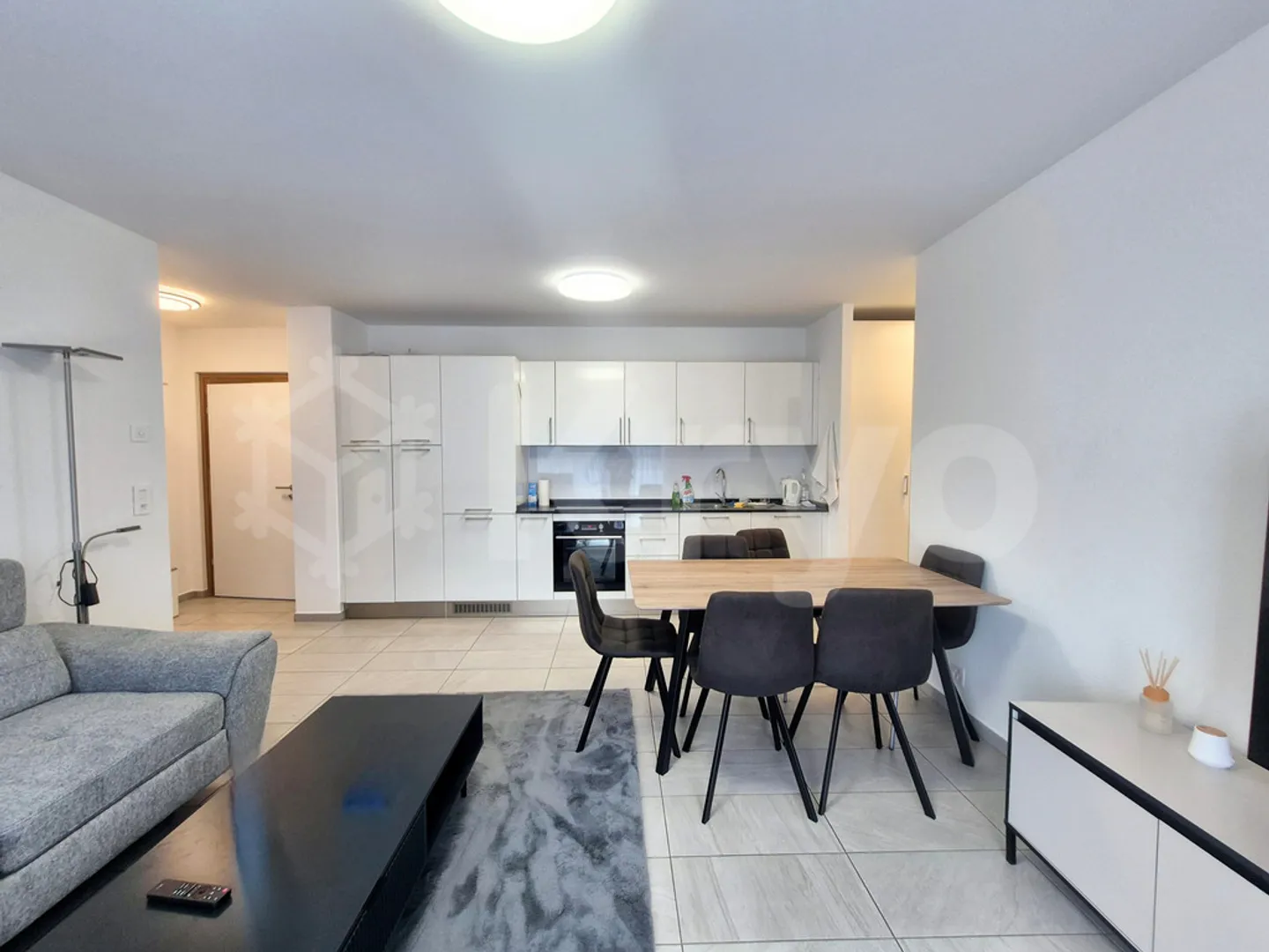 VETROZ - BEAUTIFUL 3.5 ROOM APARTMENT - Photo 1 of 7