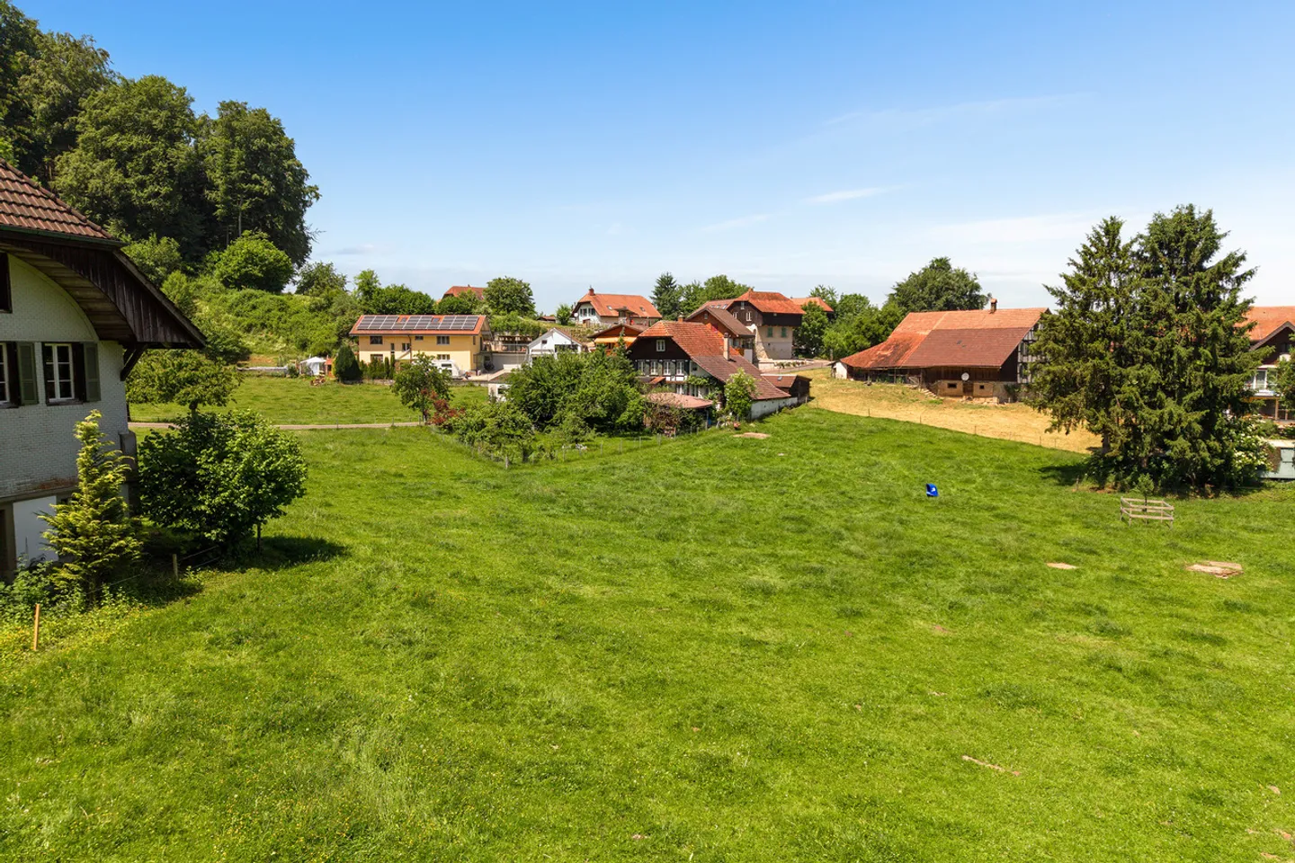 Rare building plot for the development of high-quality residential... - Photo 6 of 6