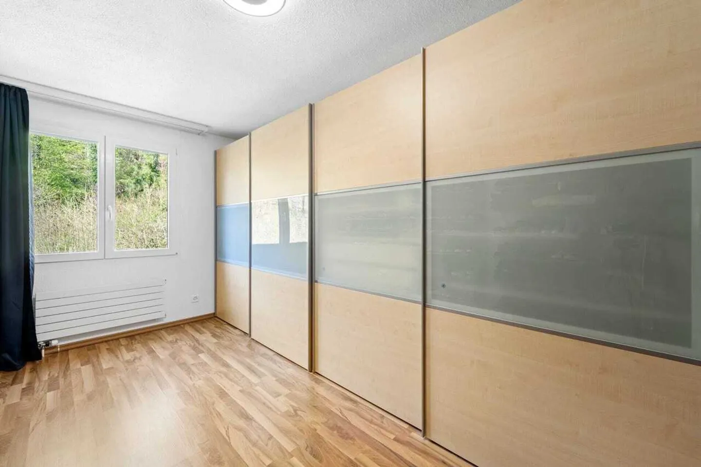 Quiet 4.5 Room Apartment with Forest View in Schaffhausen - Photo 9 of 13