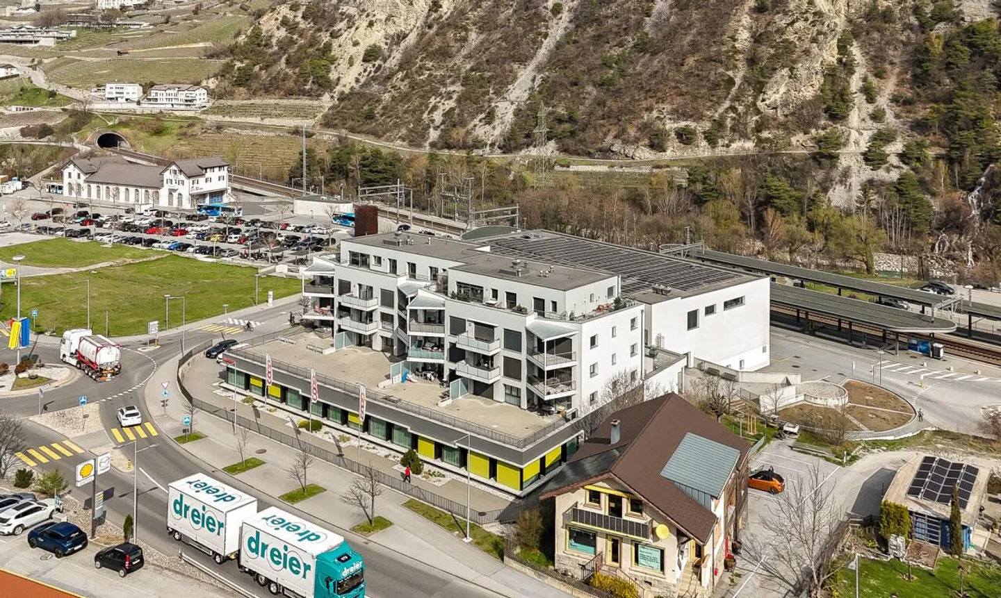 Wunderschönes medizinisches Büro mit Klinikpotenzial – La Susten (VS) - Foto 3 von 13