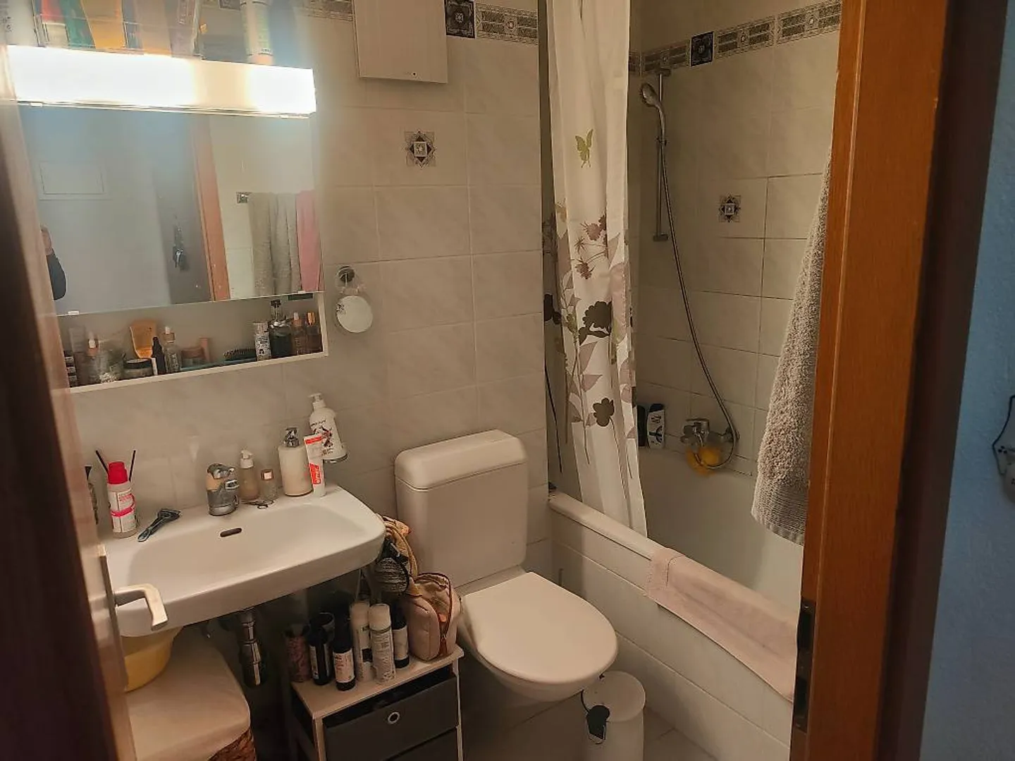 Charming Ground Floor Apartment - Photo 5 of 5