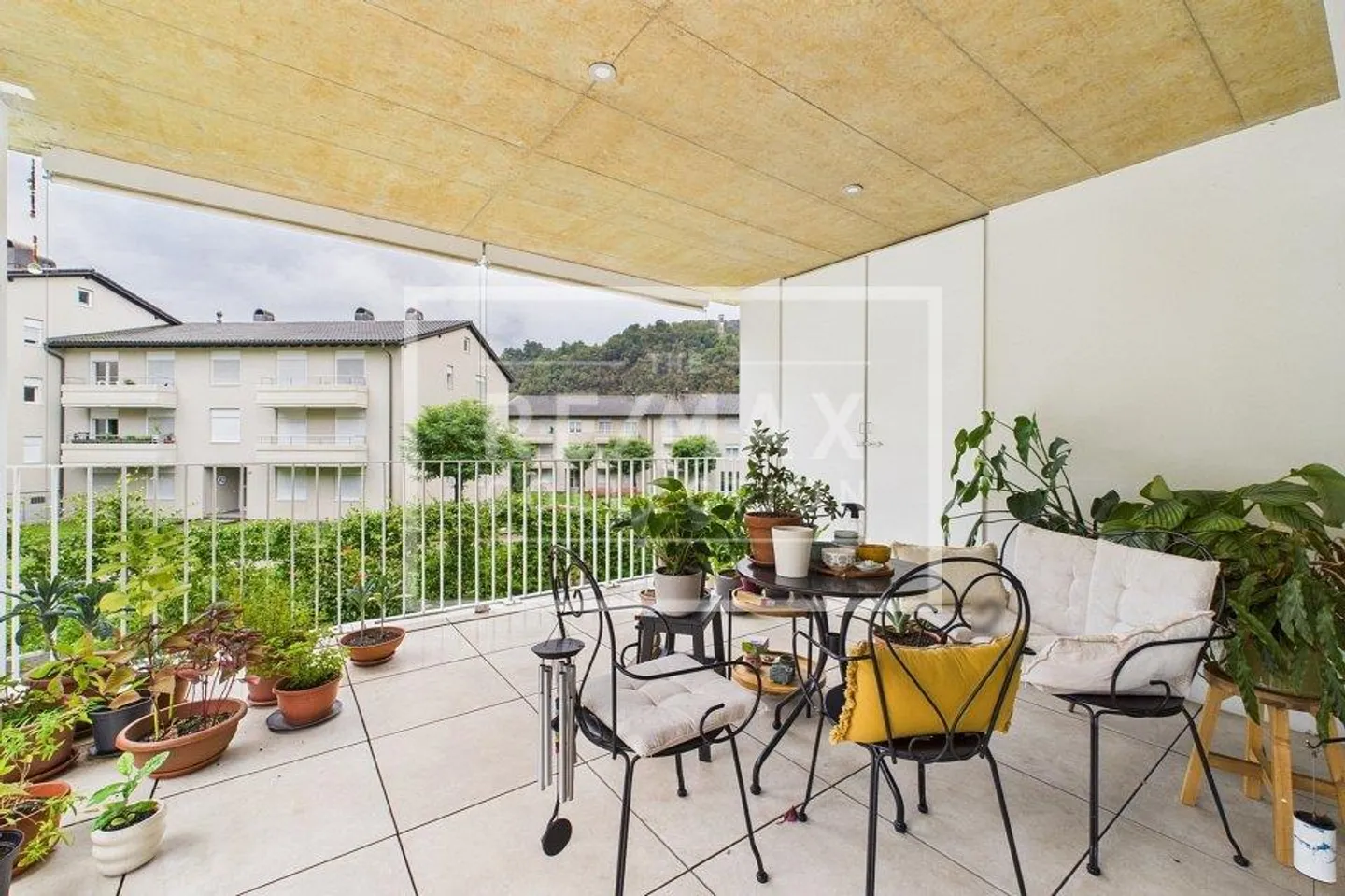 Spacieux, Confort, Vue et Détente : Votre Nouveau Foyer Vous Attend Enthousiasmement ! - Photo 7 sur 13