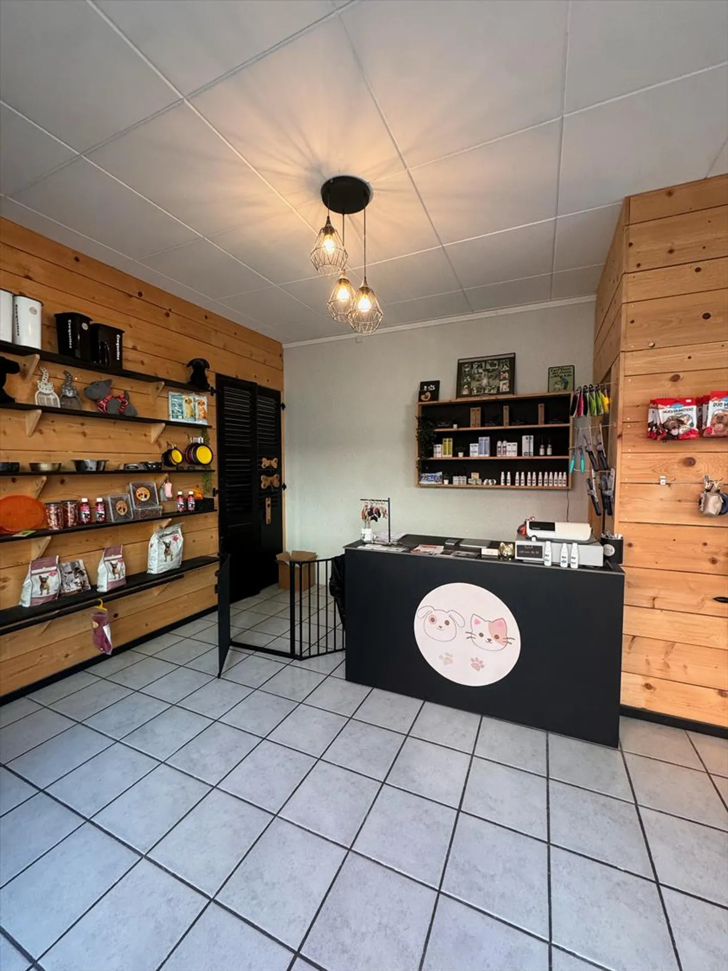 Commercial Space for Rent - Photo 8 of 9