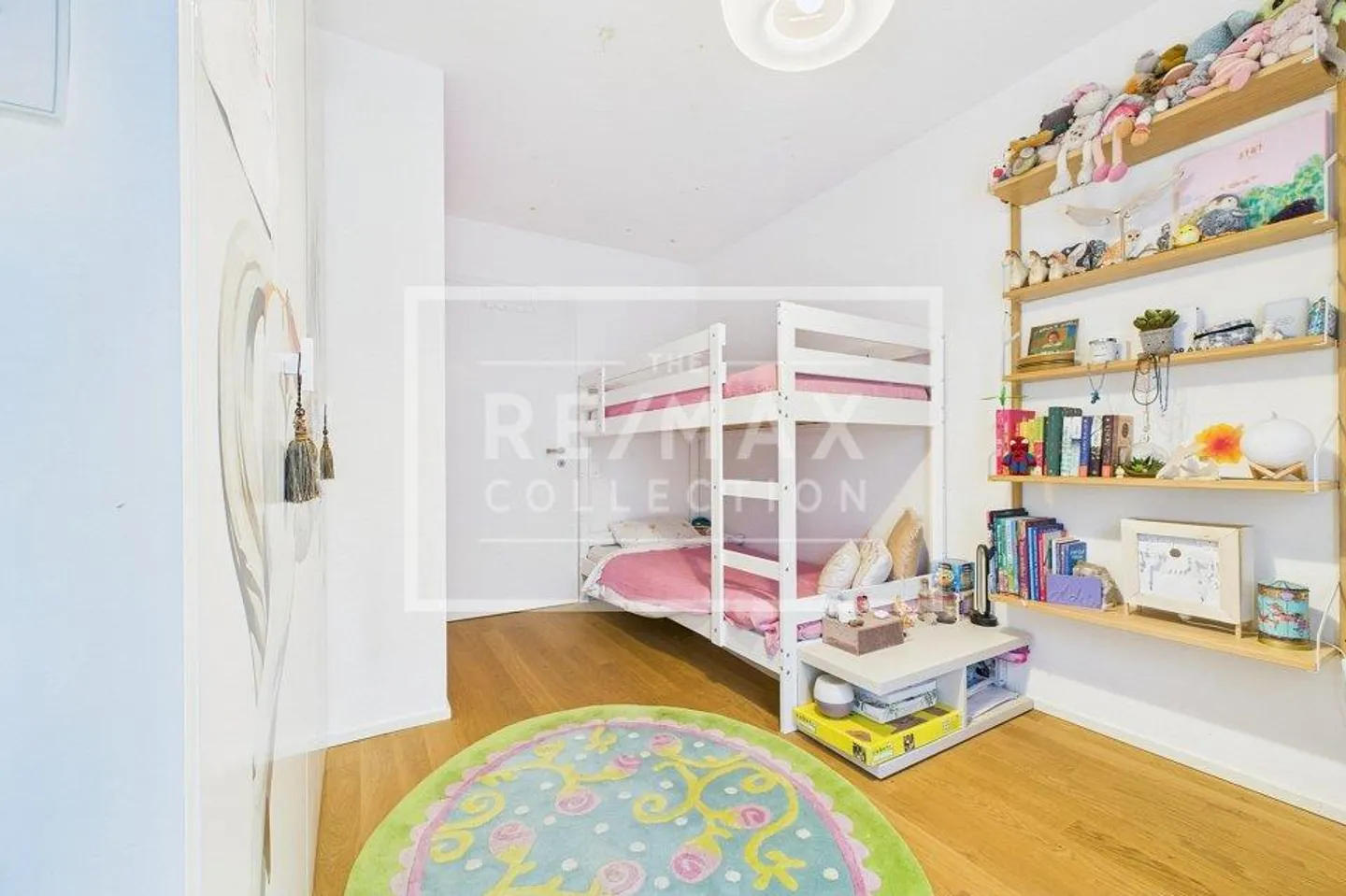 Spacieux, Confort, Vue et Détente : Votre Nouveau Foyer Vous Attend Enthousiasmement ! - Photo 11 sur 13