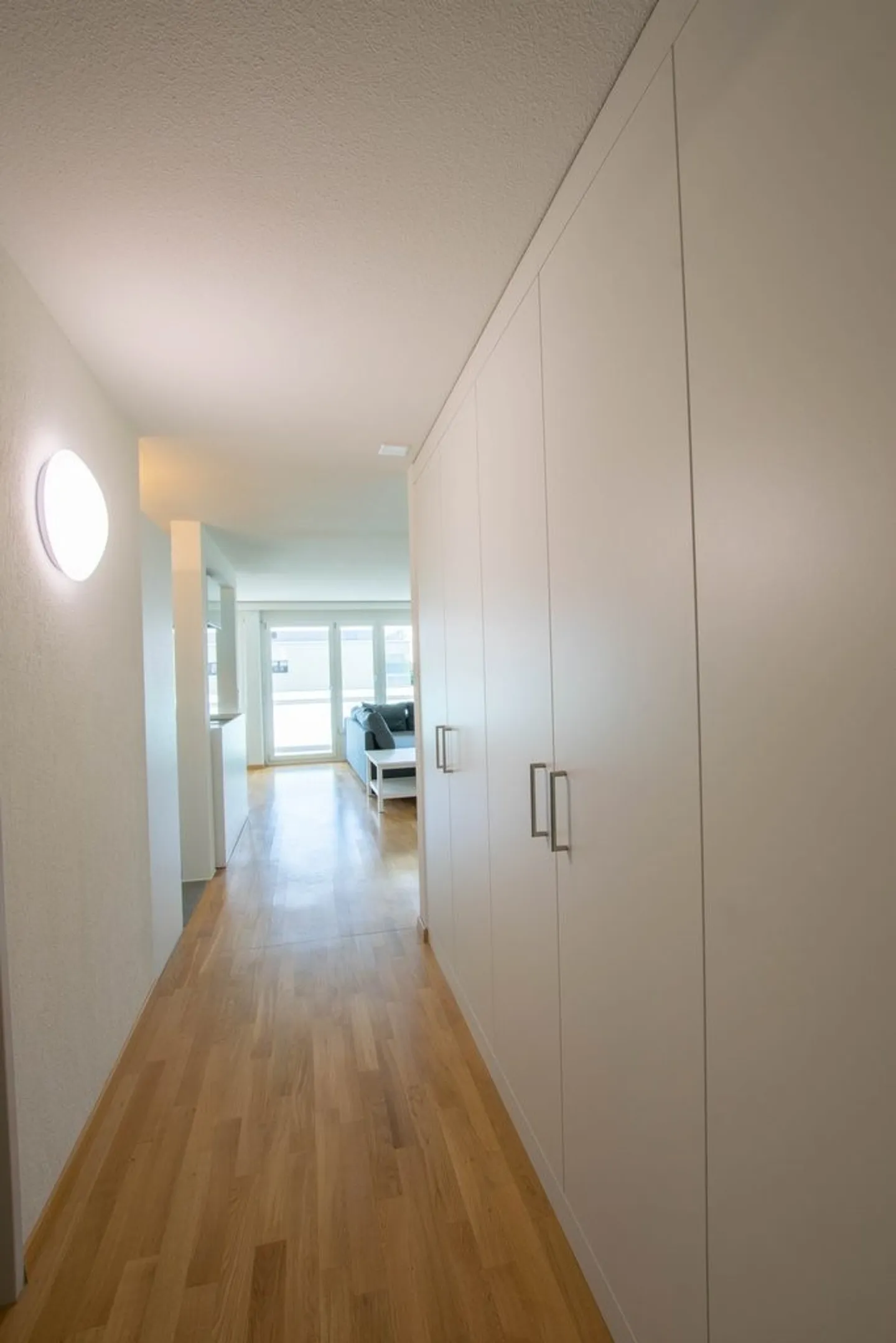 Apartment for rent - Photo 4 of 8