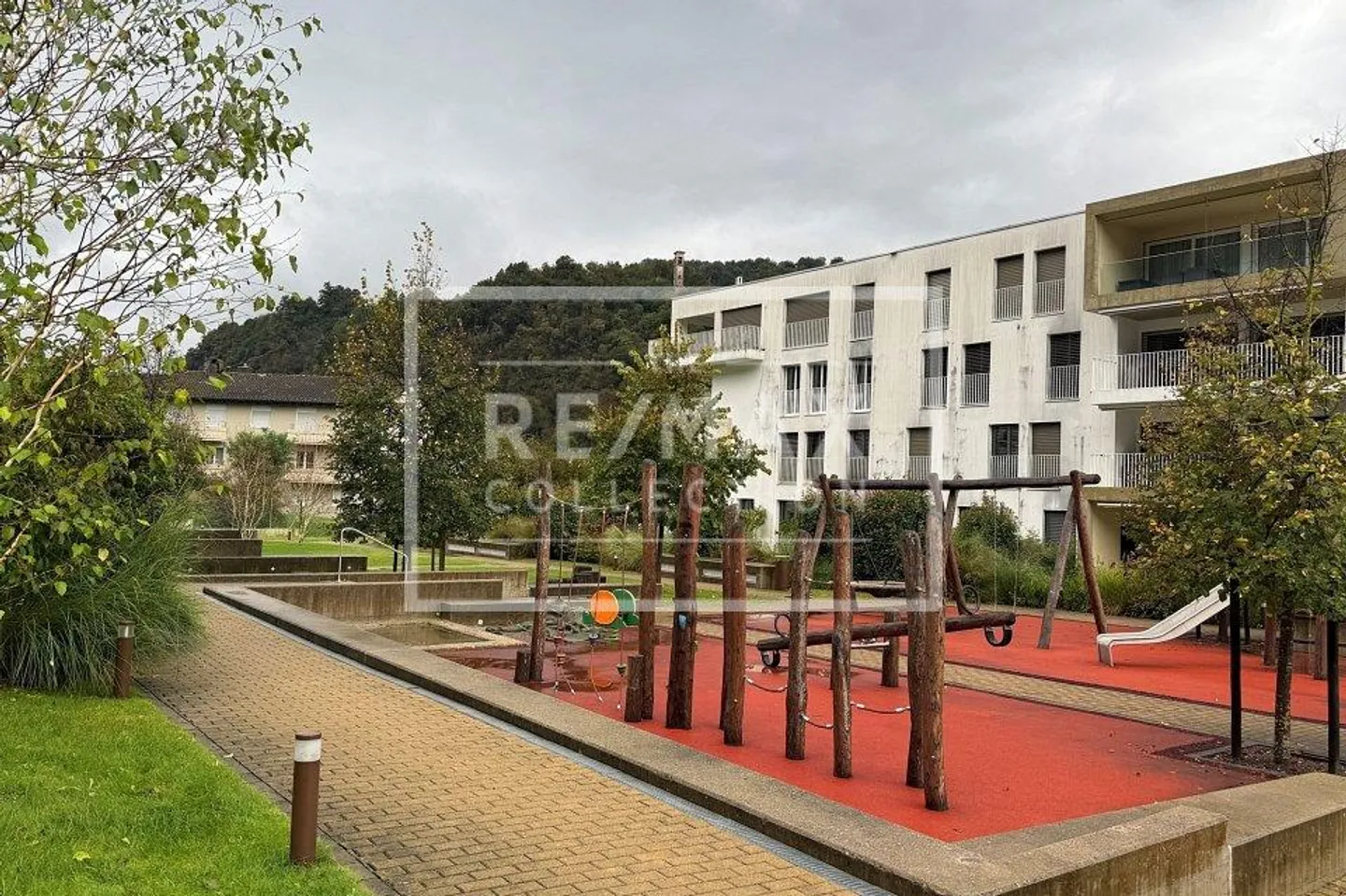 Spacieux, Confort, Vue et Détente : Votre Nouveau Foyer Vous Attend Enthousiasmement ! - Photo 13 sur 13