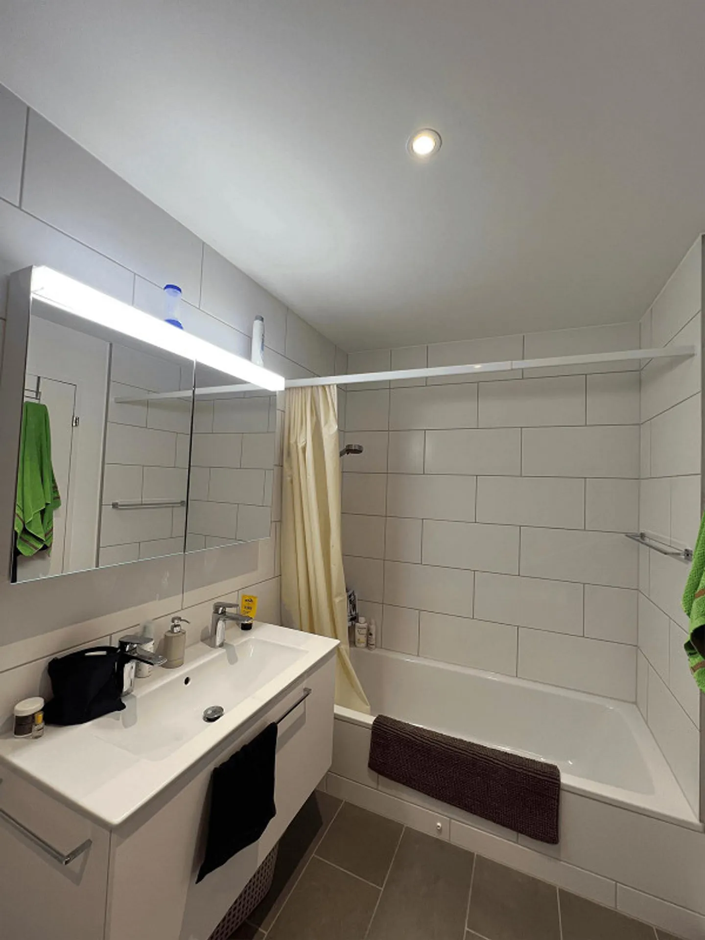 Appartement moderne de 2,5 pièces dans le quartier Glasi à Bülach - Photo 5 sur 9