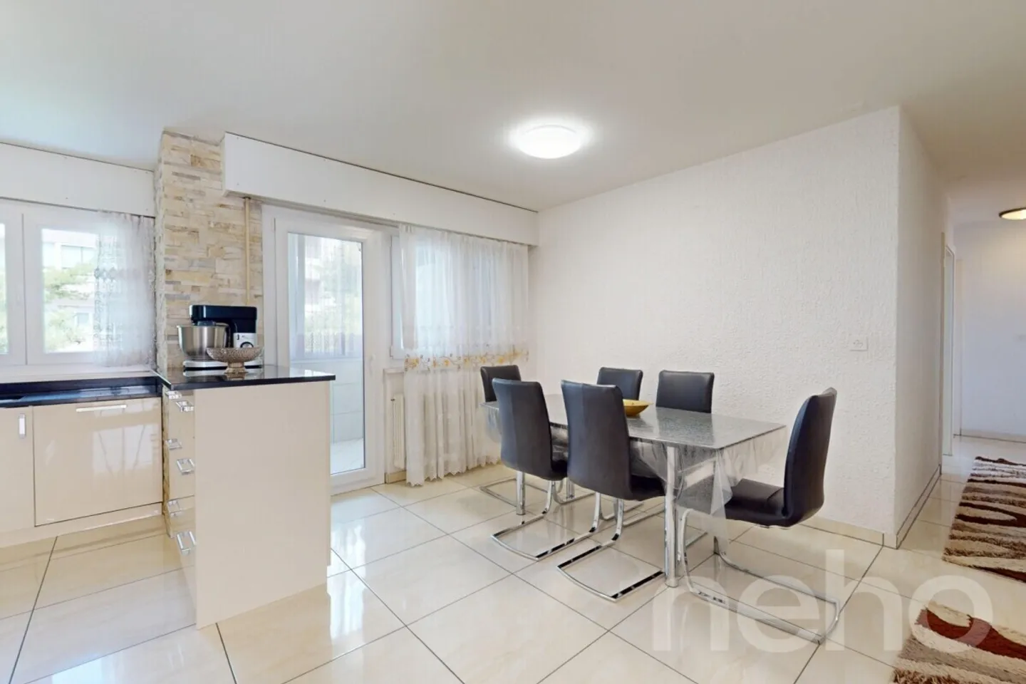 Conthey - Spacious 5.5 rooms and two parking spaces - Photo 4 of 13