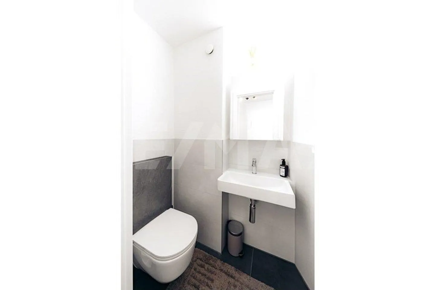 Renovated Apartment in Kloten - Photo 6 of 13