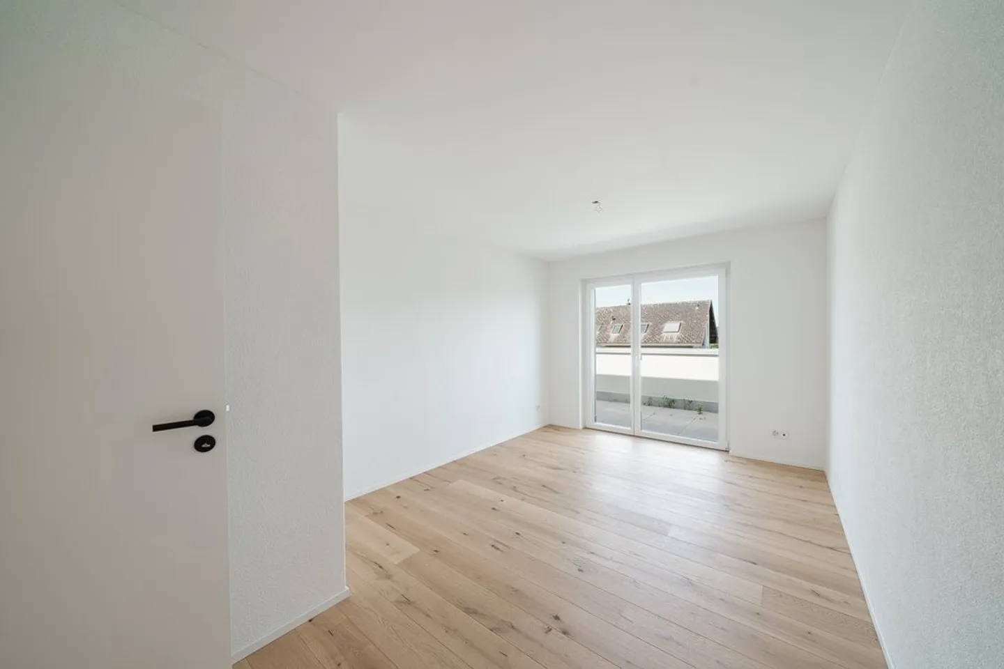 Modern 4.5-Room Attic Apartment - Photo 9 of 10