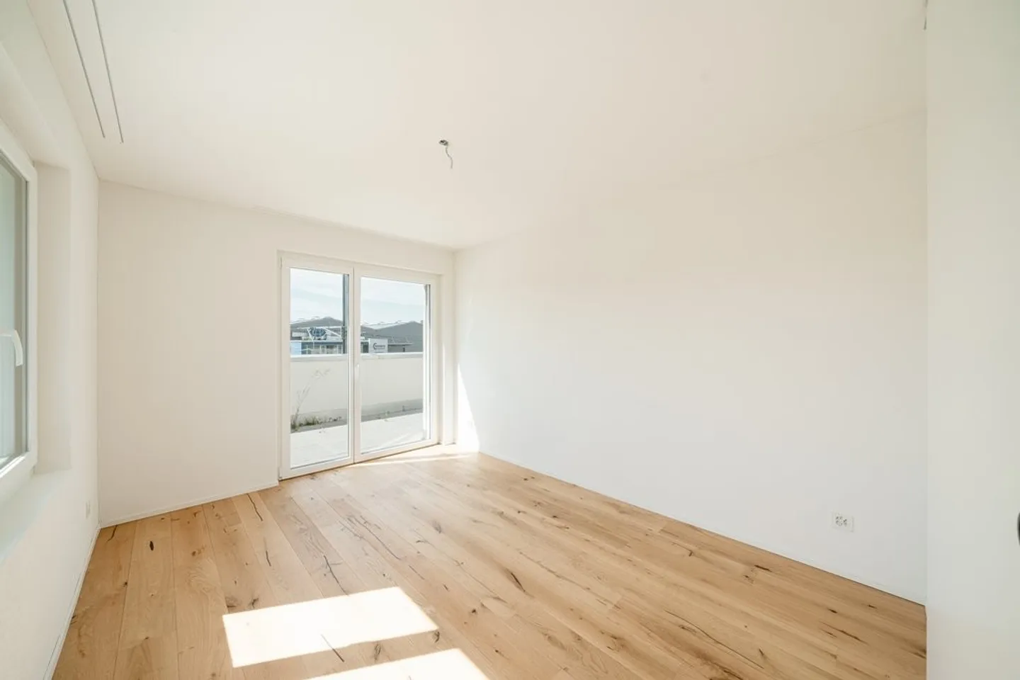 Modern 4.5-Room Attic Apartment - Photo 5 of 10