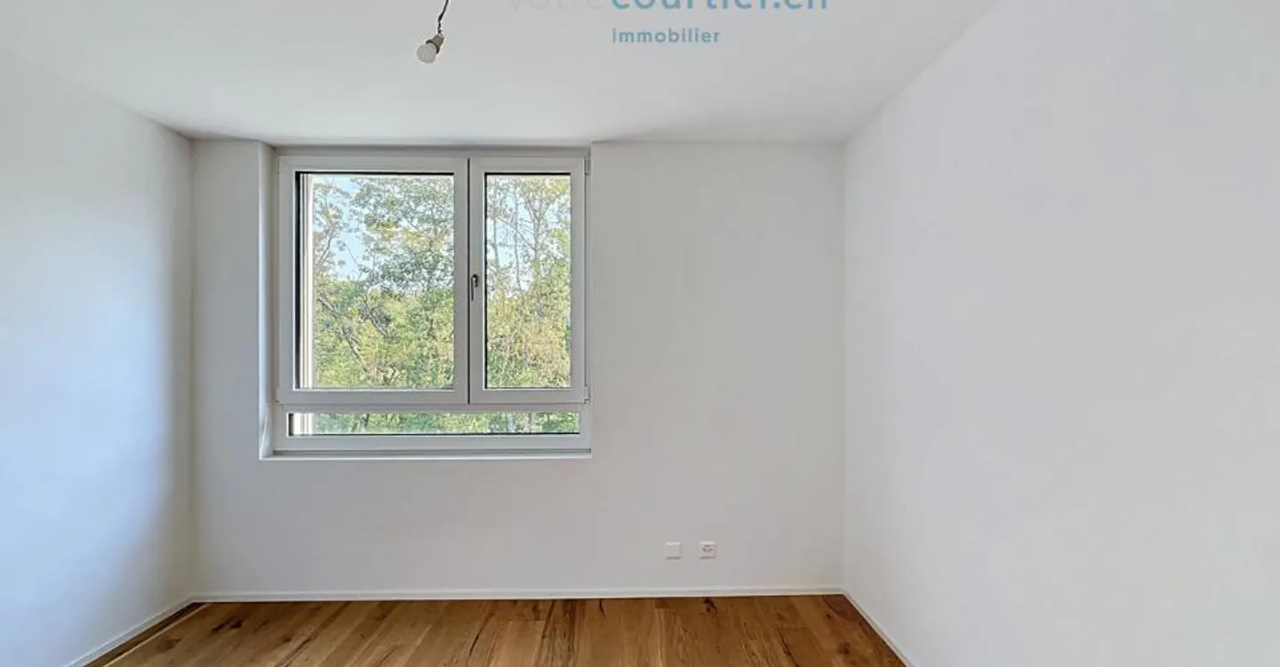 Villa contemporanea nuova con giardino - disponibile subito - Foto 9 di 13