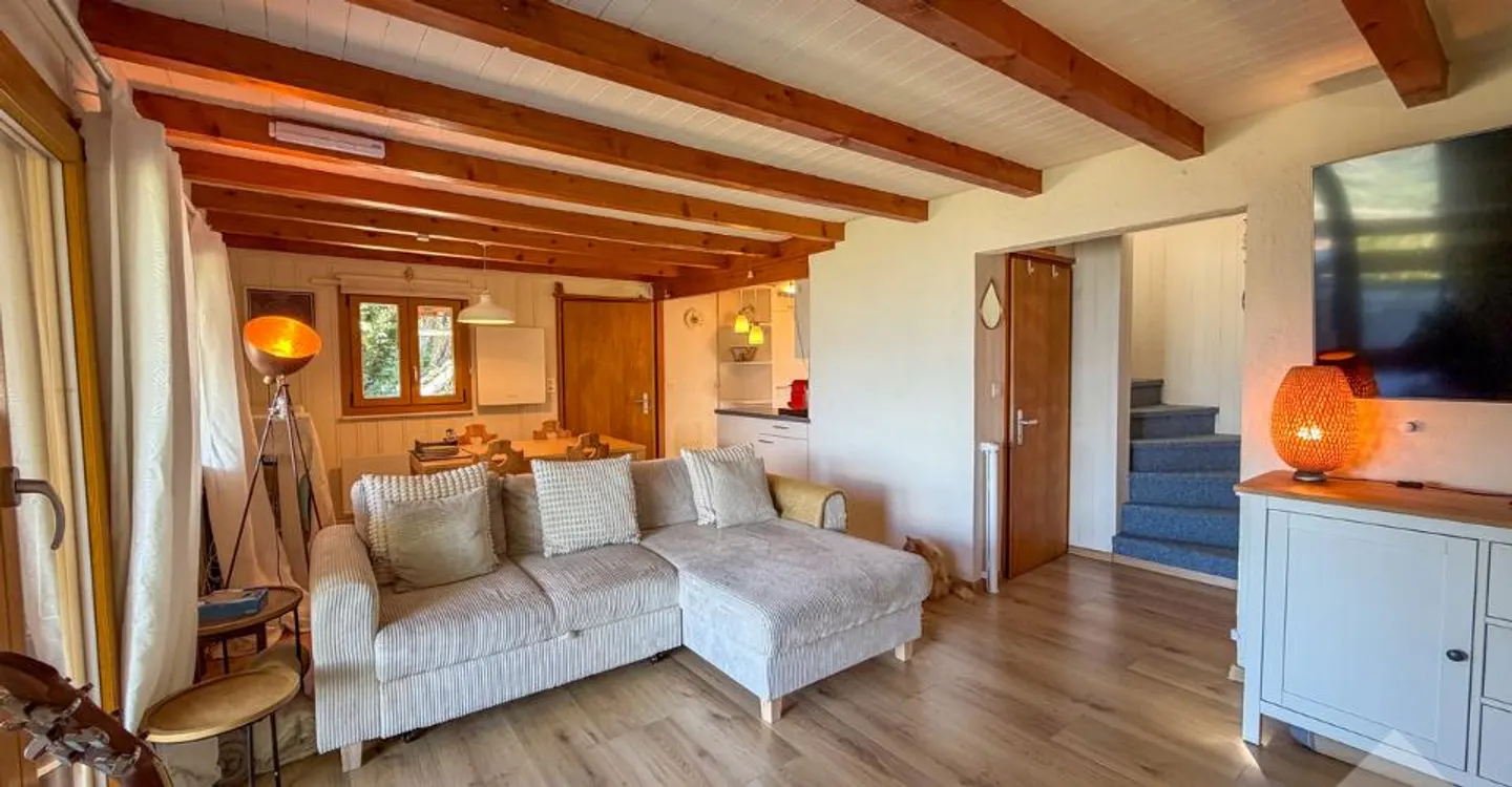 Charming 4.5-room chalet, bucolic location - Photo 8 of 12