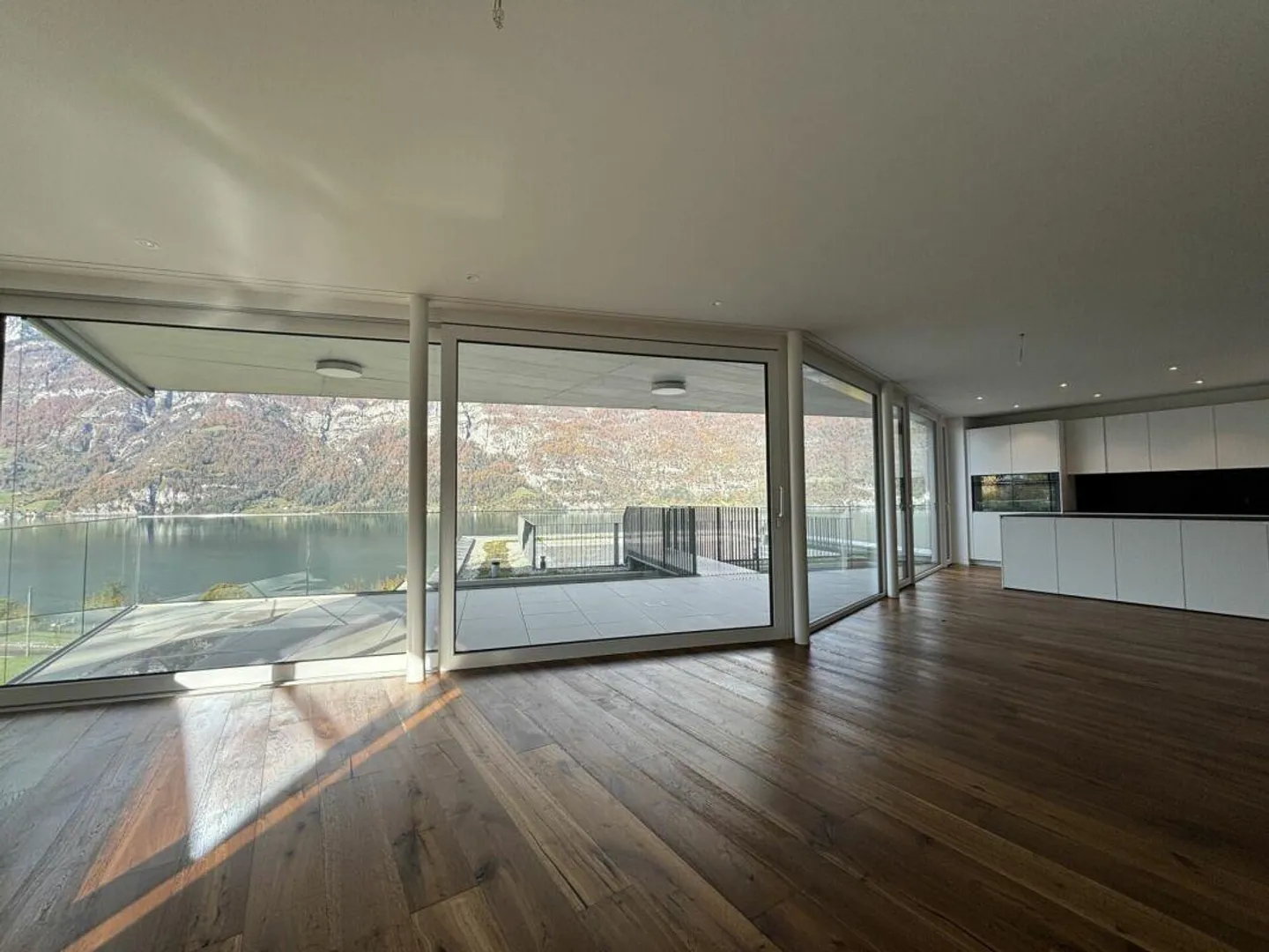 Exklusive Terrassenwohnung mit Seeblick - Foto 7 von 30