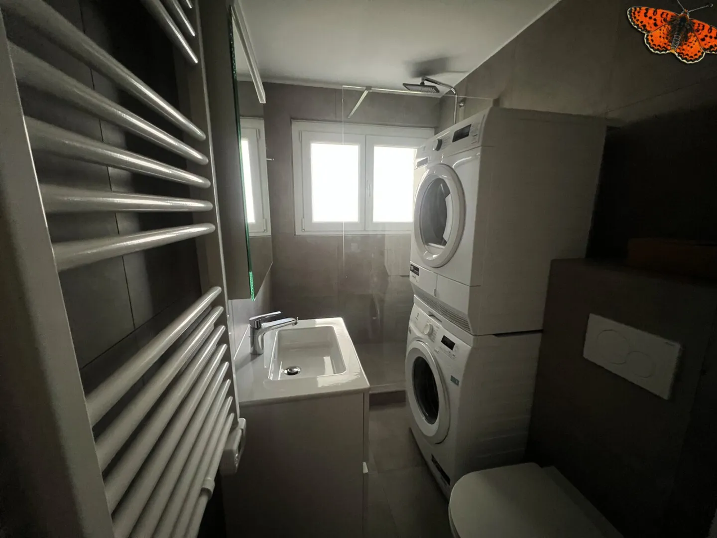 SCHÖNE 2 ZIMMER - am Eingang von Bulle! - Foto 5 von 6