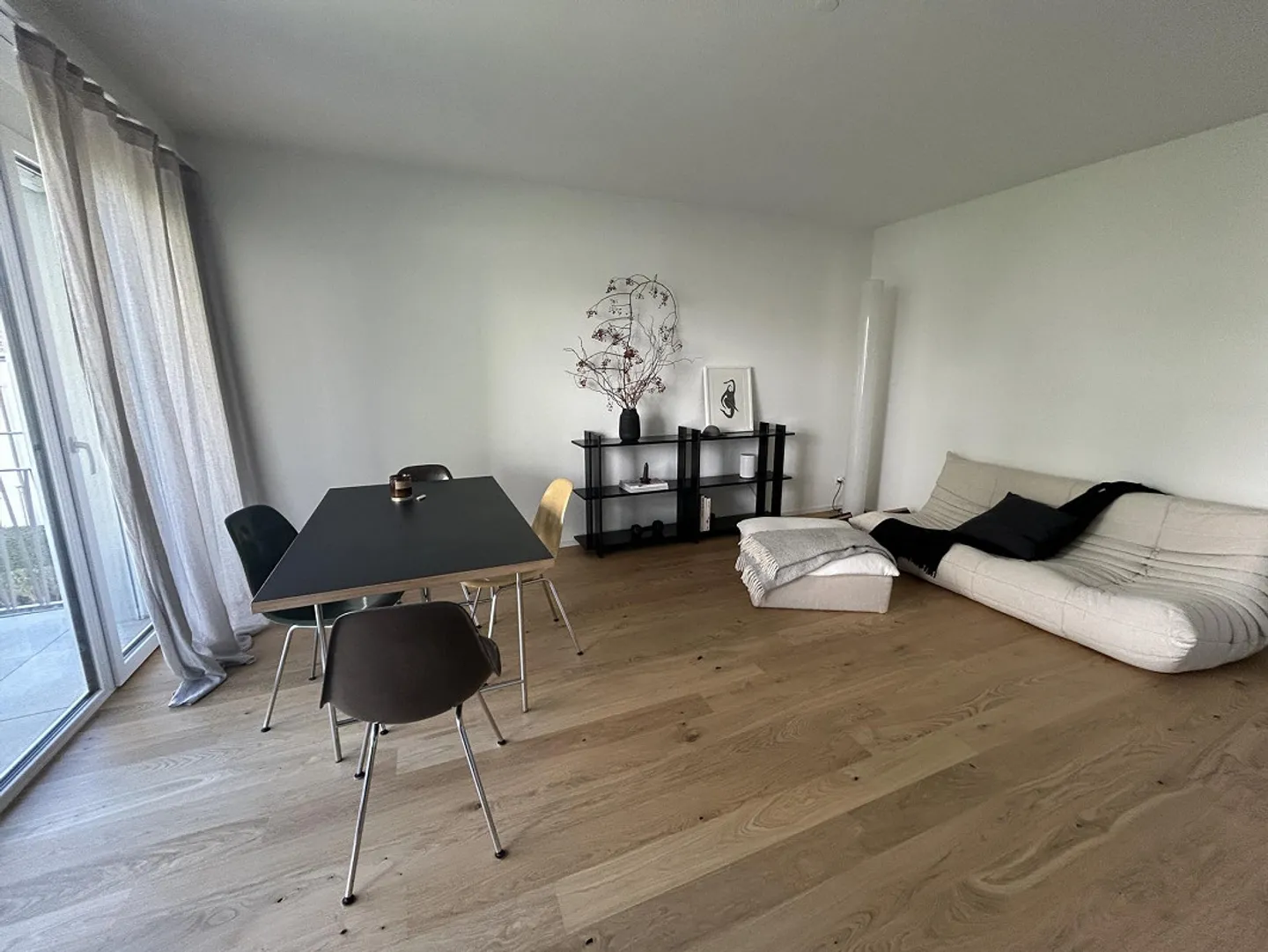 Modern 2.5-room apartment in popular Zurichberg - Photo 1 of 7
