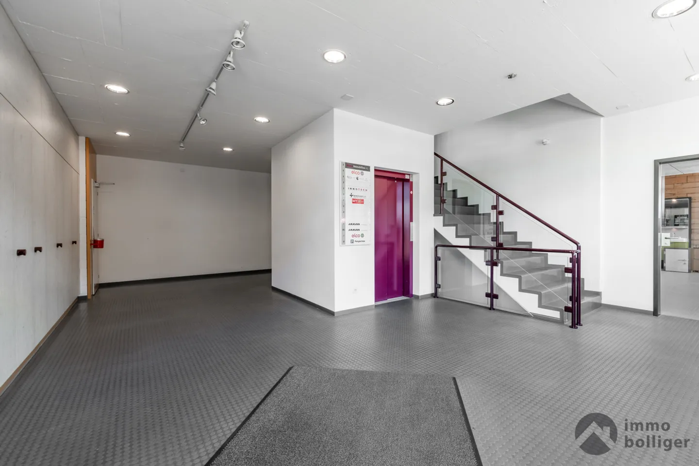 Espace commercial facilement accessible à louer à Oberentfelden - 70 m² - Photo 3 sur 7
