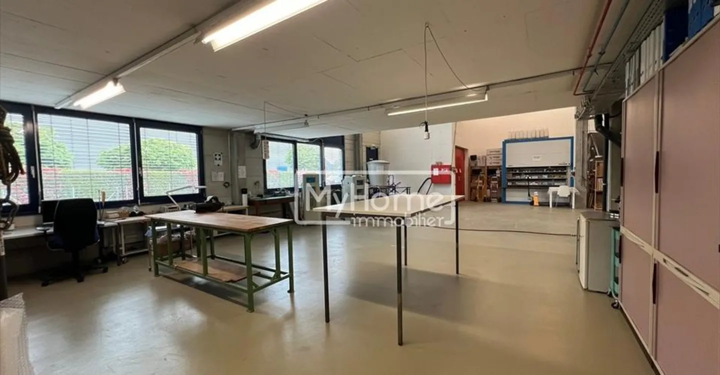 Mischgenutztes Gebäude mieten - Foto 2 von 10