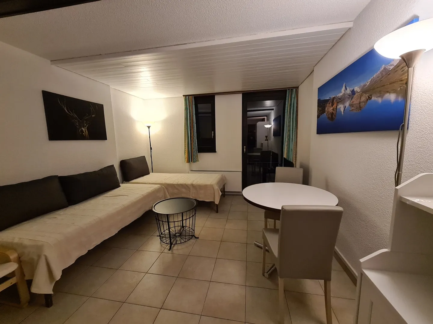 Compact Living Happiness in Crans-Montana: Your Cozy Studio with a View - Photo 2 of 9
