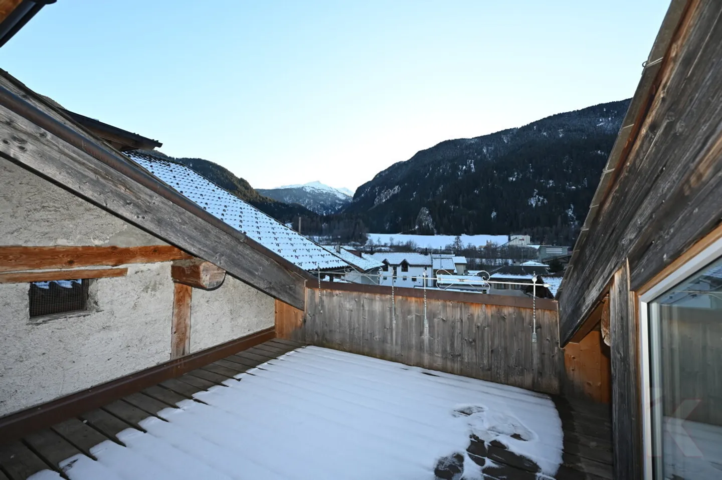 Unique 4.5 Room Attic Apartment in the Center of Andeer - Photo 13 of 13