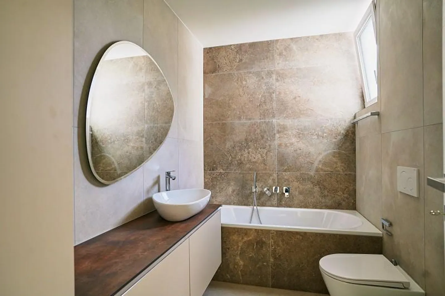 Appartement de 4 1/2 pièces dans les combles - Photo 9 sur 27