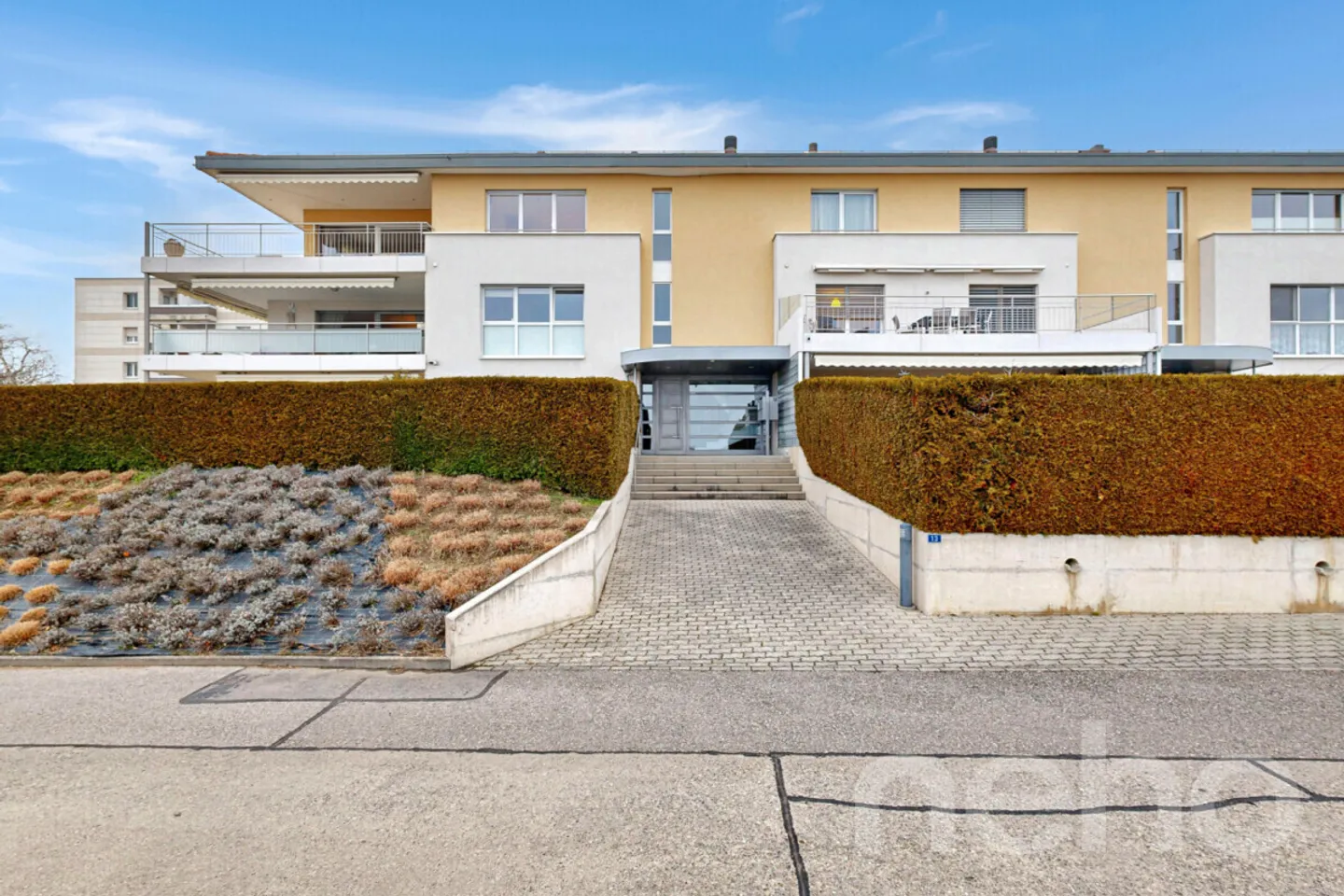 Duplex di prestigio con vista panoramica sul lago di Ginevra e le Alpi - Foto 1 di 12