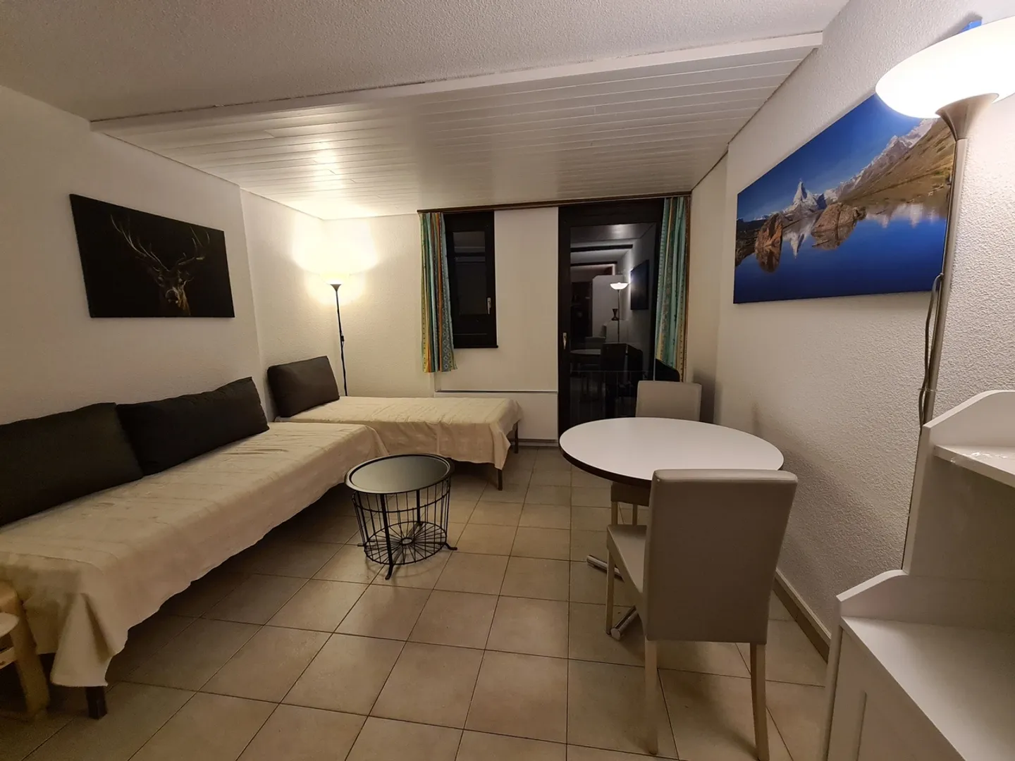 Compact Living Happiness in Crans-Montana: Your Cozy Studio with a View - Photo 4 of 9