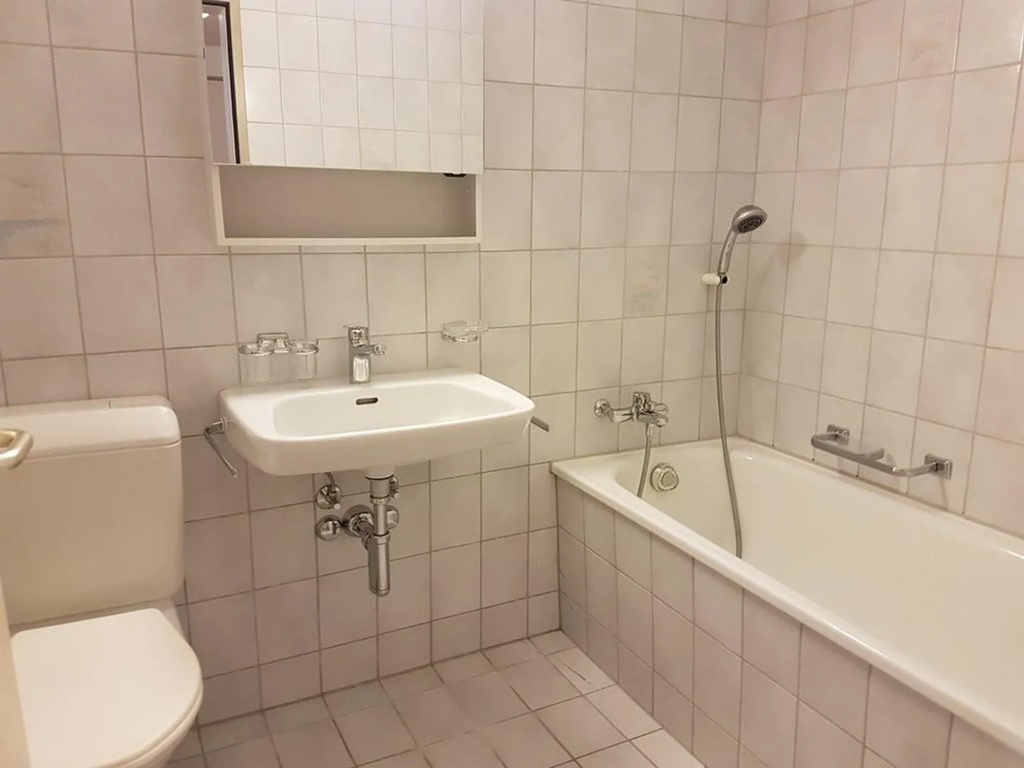 Vivre à prix abordable et adapté aux enfants près de la périphérie de la ville - Photo 3 sur 7