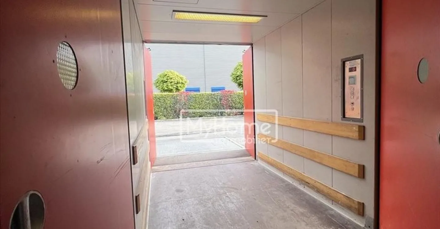 Mischgenutztes Gebäude mieten - Foto 3 von 10