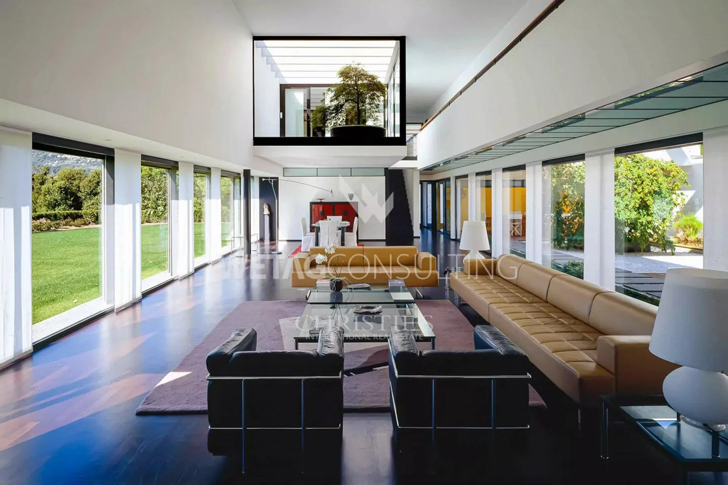 Lugano-Porza: Villa prestigiosa con due piscine, casa piscina, SPA e altro... - Foto 2 di 13