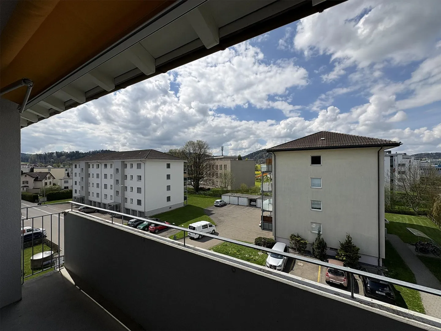 Bright 3.5 room apartment for rent in a good location - Photo 1 of 9