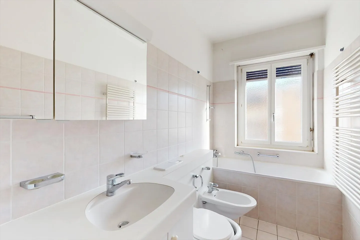 Bright and functional 3.5-room apartment in a strategic location - Photo 9 of 11