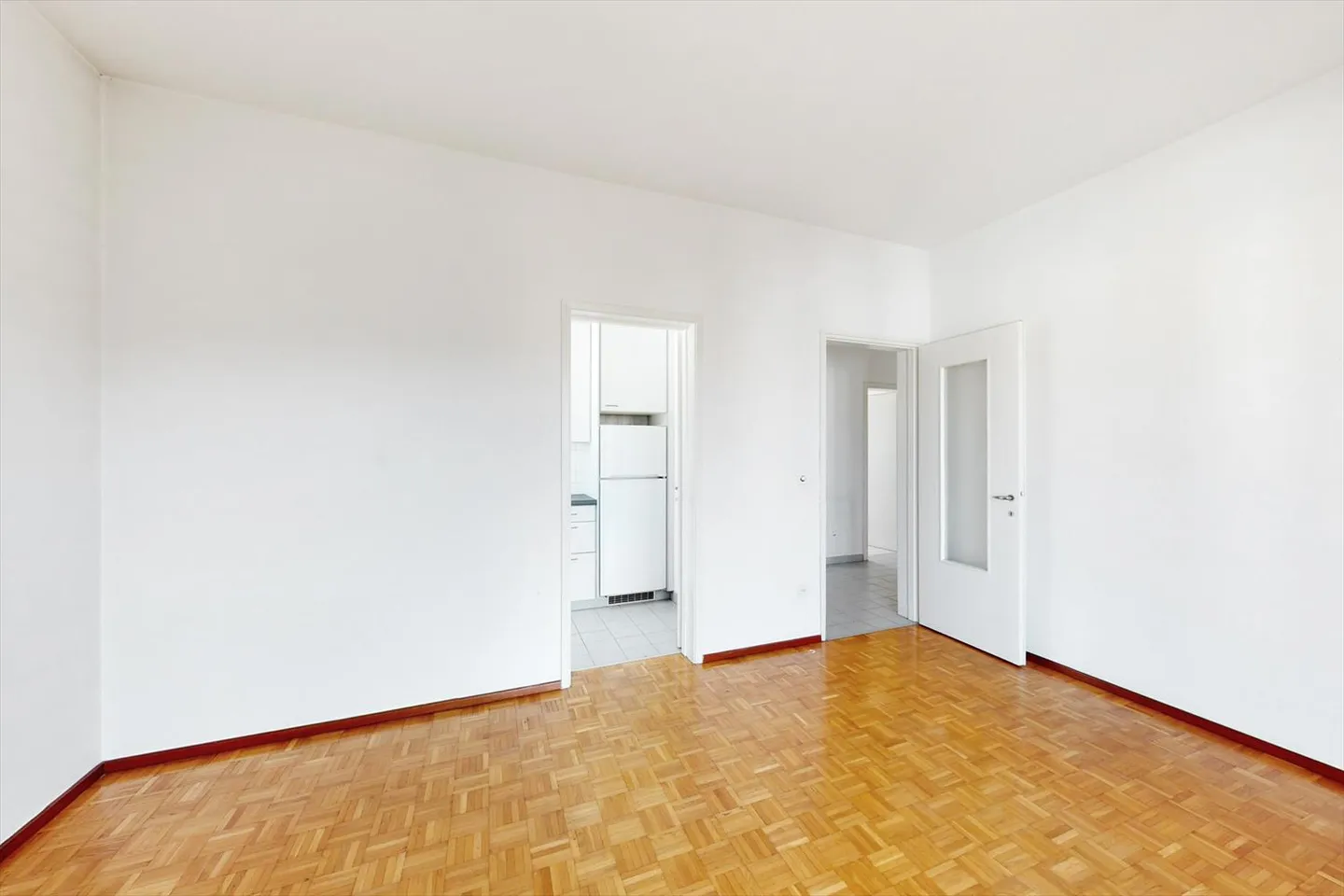 Bright and functional 3.5-room apartment in a strategic location - Photo 4 of 11