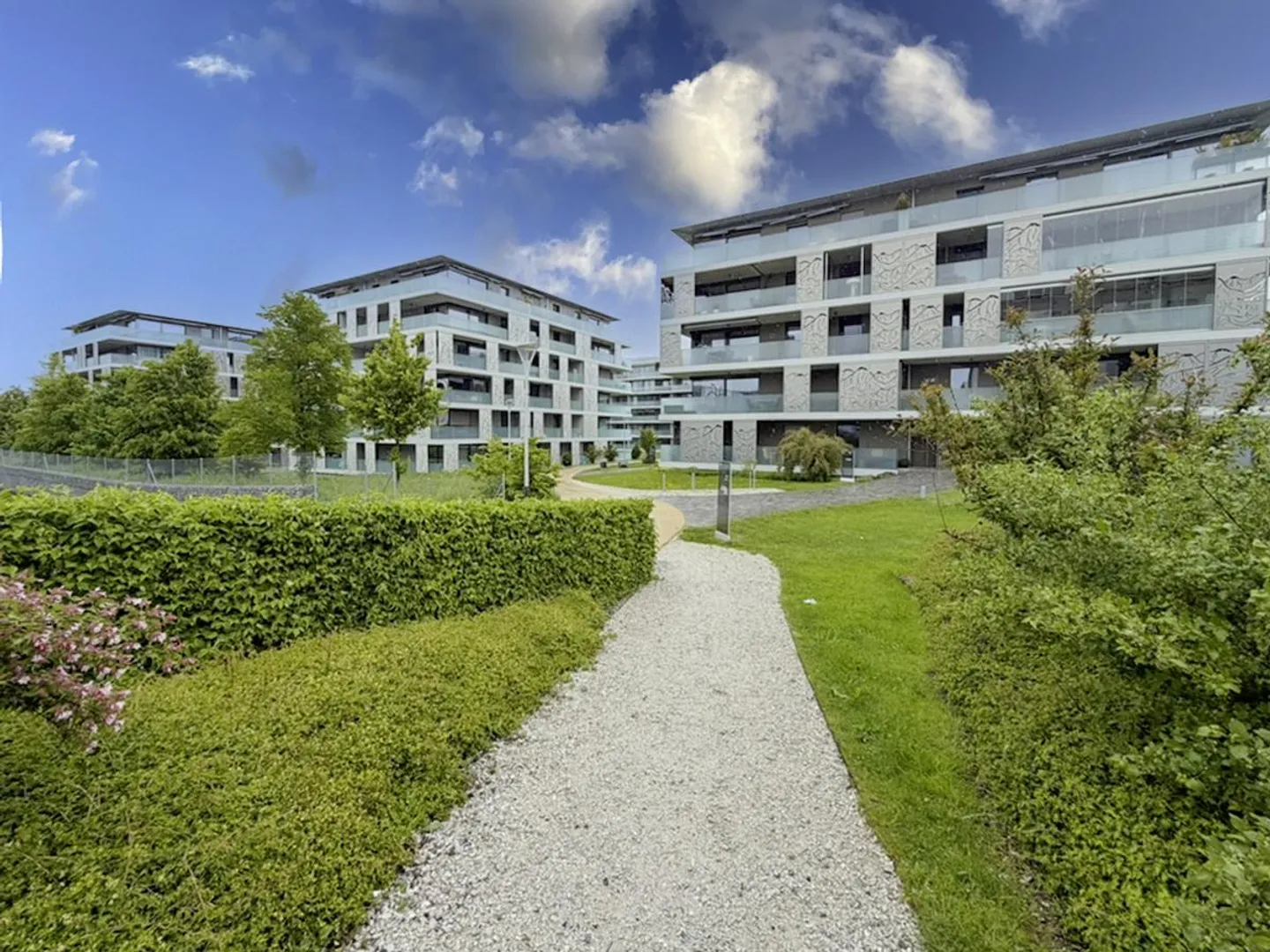 Appartement moderne avec véranda - Photo 1 sur 14