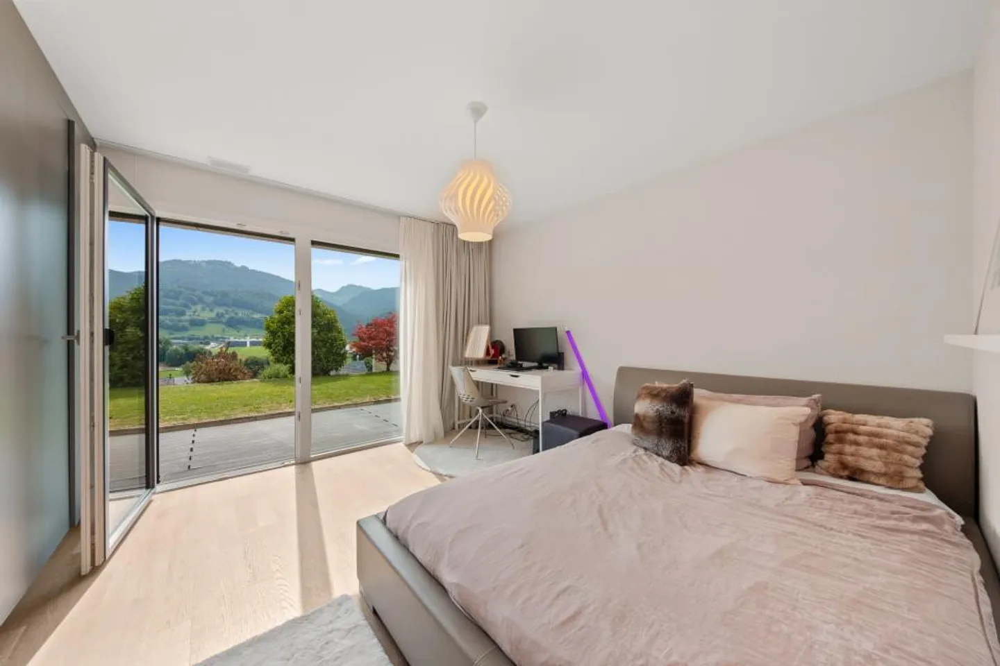 Villa 6.5 rooms - Photo 8 of 11