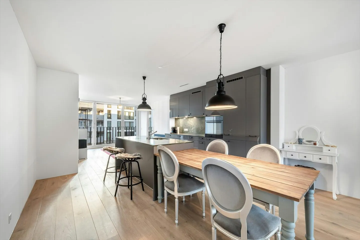 Condominio moderno di 3,5 stanze a Greencity - Foto 2 di 13