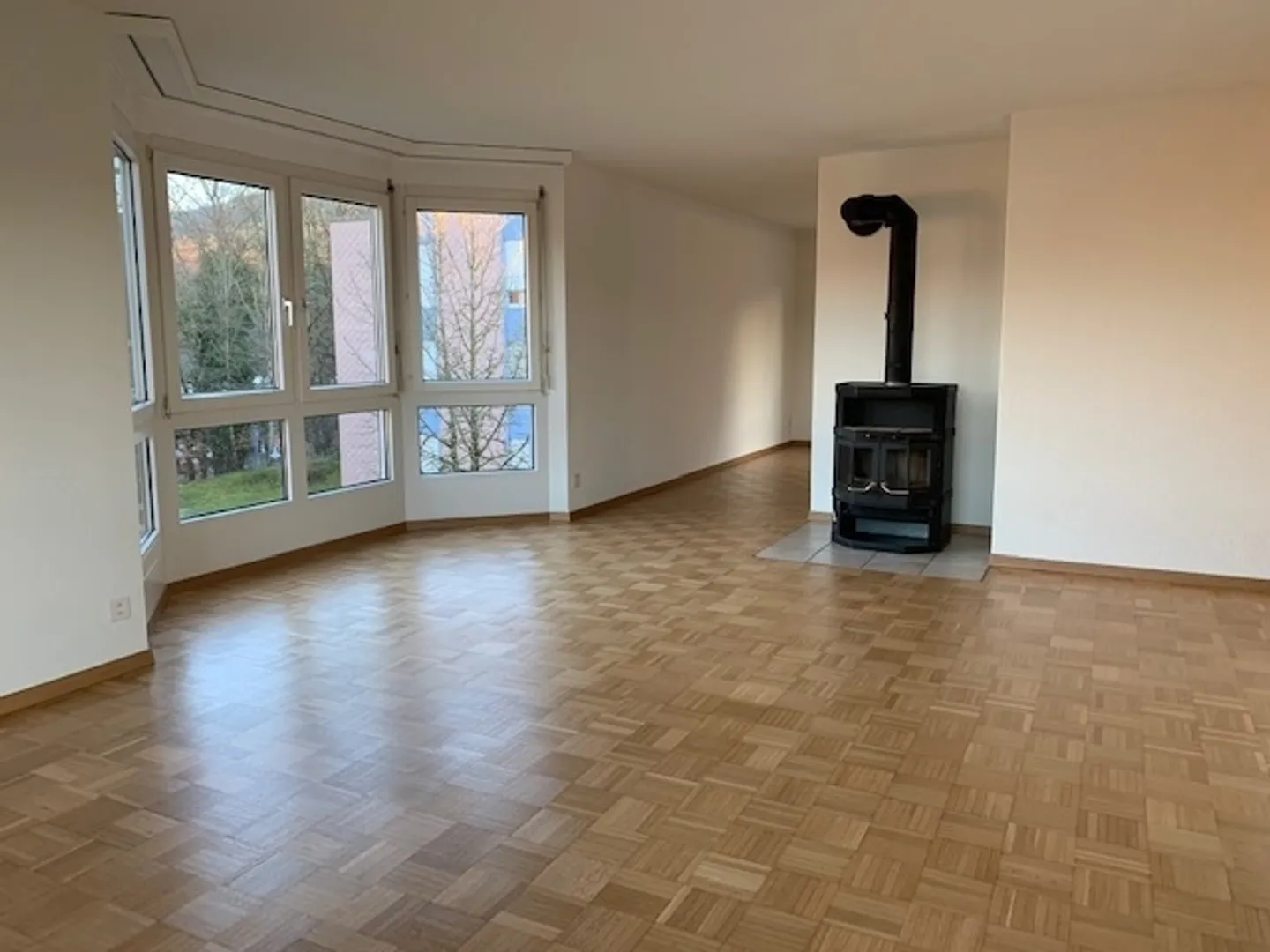 Appartamento giardino 4,5 locali in posizione tranquilla a Bubendorf - Foto 4 di 11