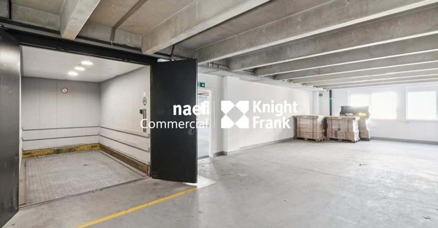 Office space for rent - Photo 6 of 8