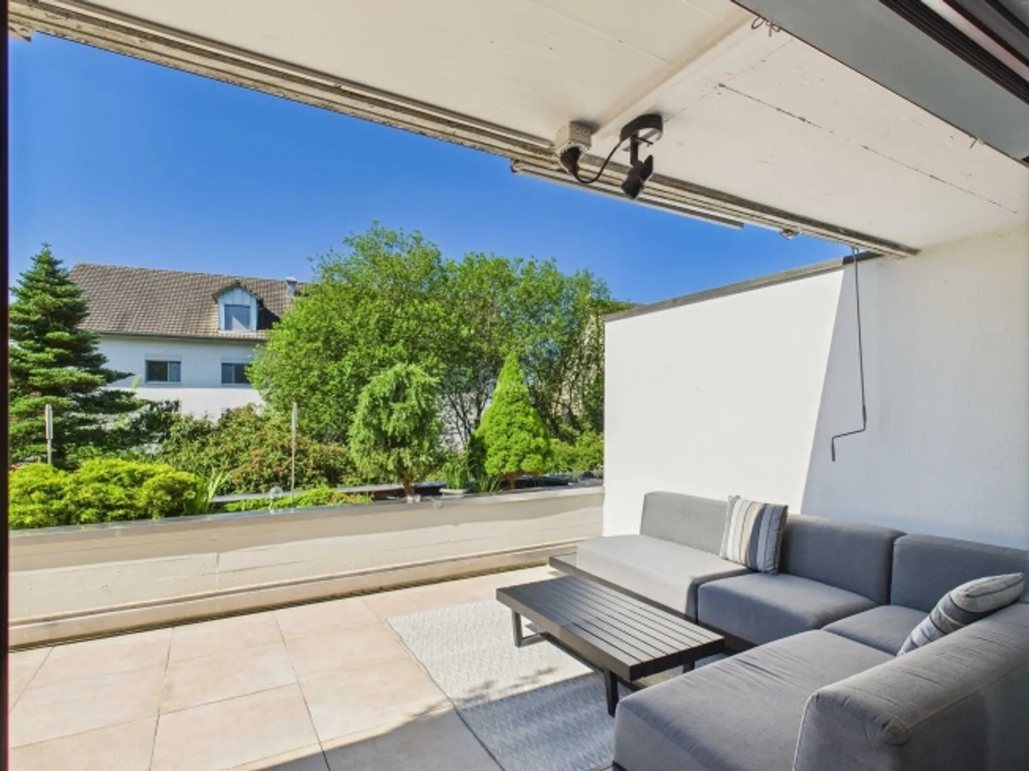 «6.5-Zi. Terrassenwohnung in Unterentfelden» - Photo 2 sur 13