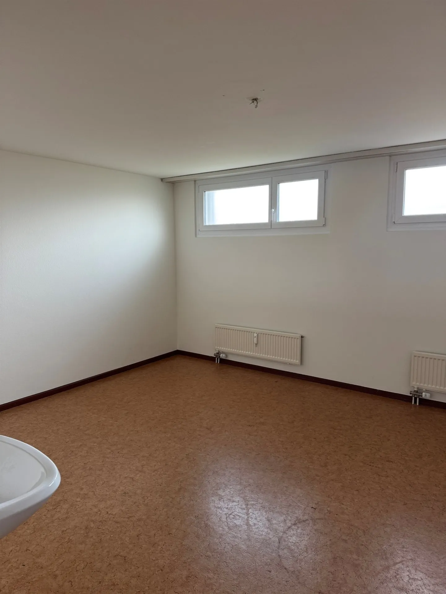 Spacious Craft Room for Rent - Photo 2 of 4