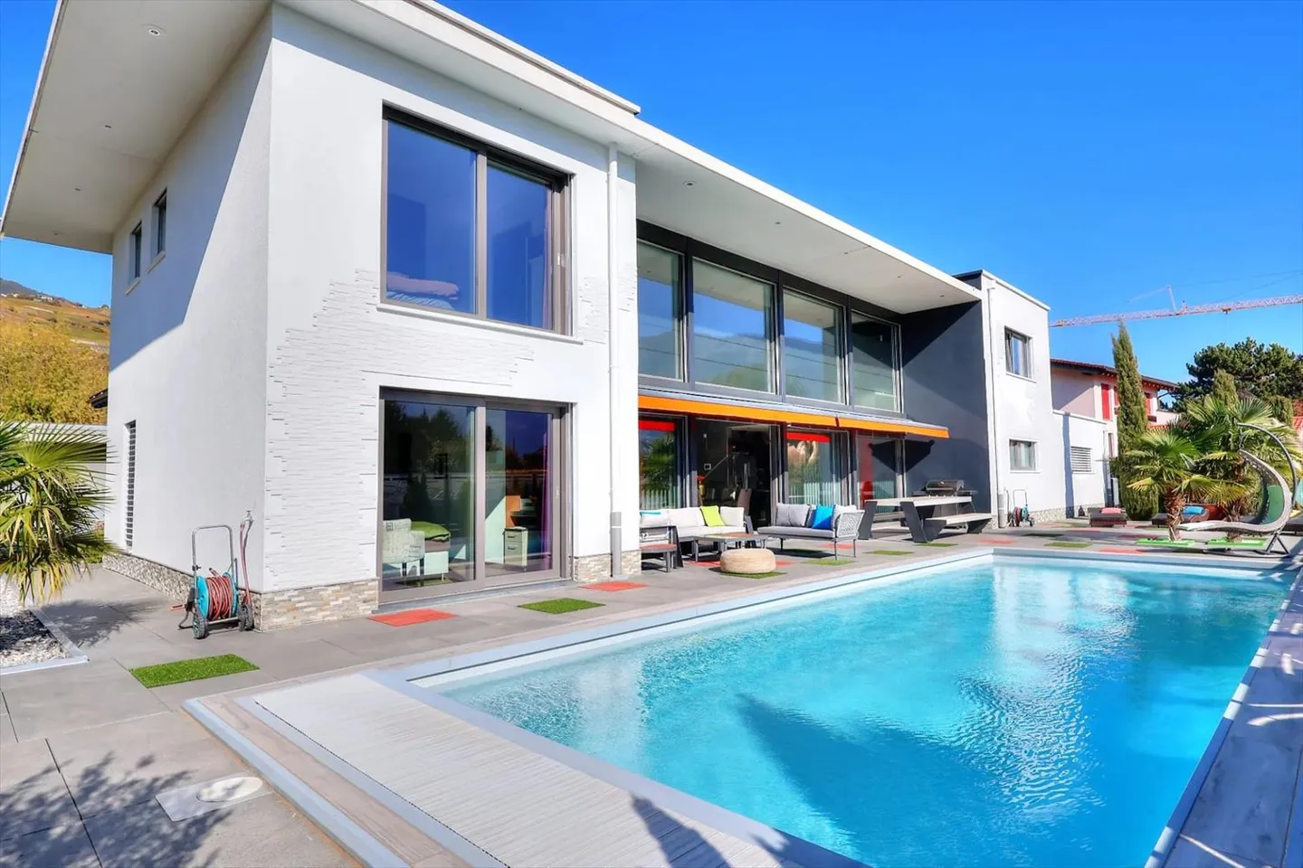 Villa prestigieuse avec 6,5 pièces, piscine et ascenseur - Photo 1 sur 10
