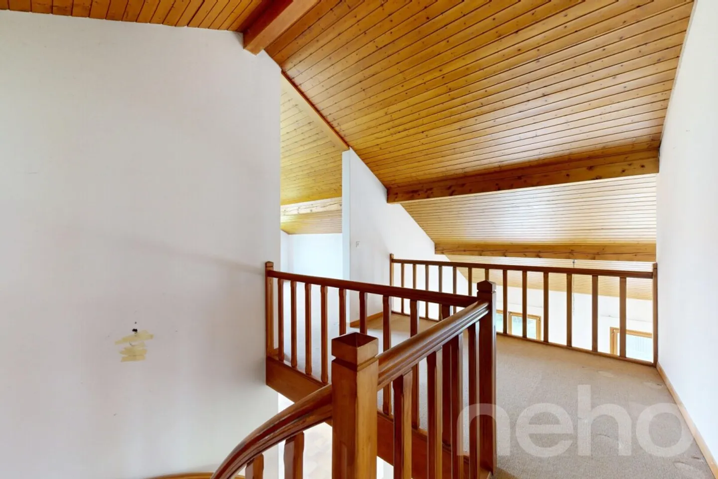 Architect-designed villa with potential on 1,298 m² - Photo 8 of 12