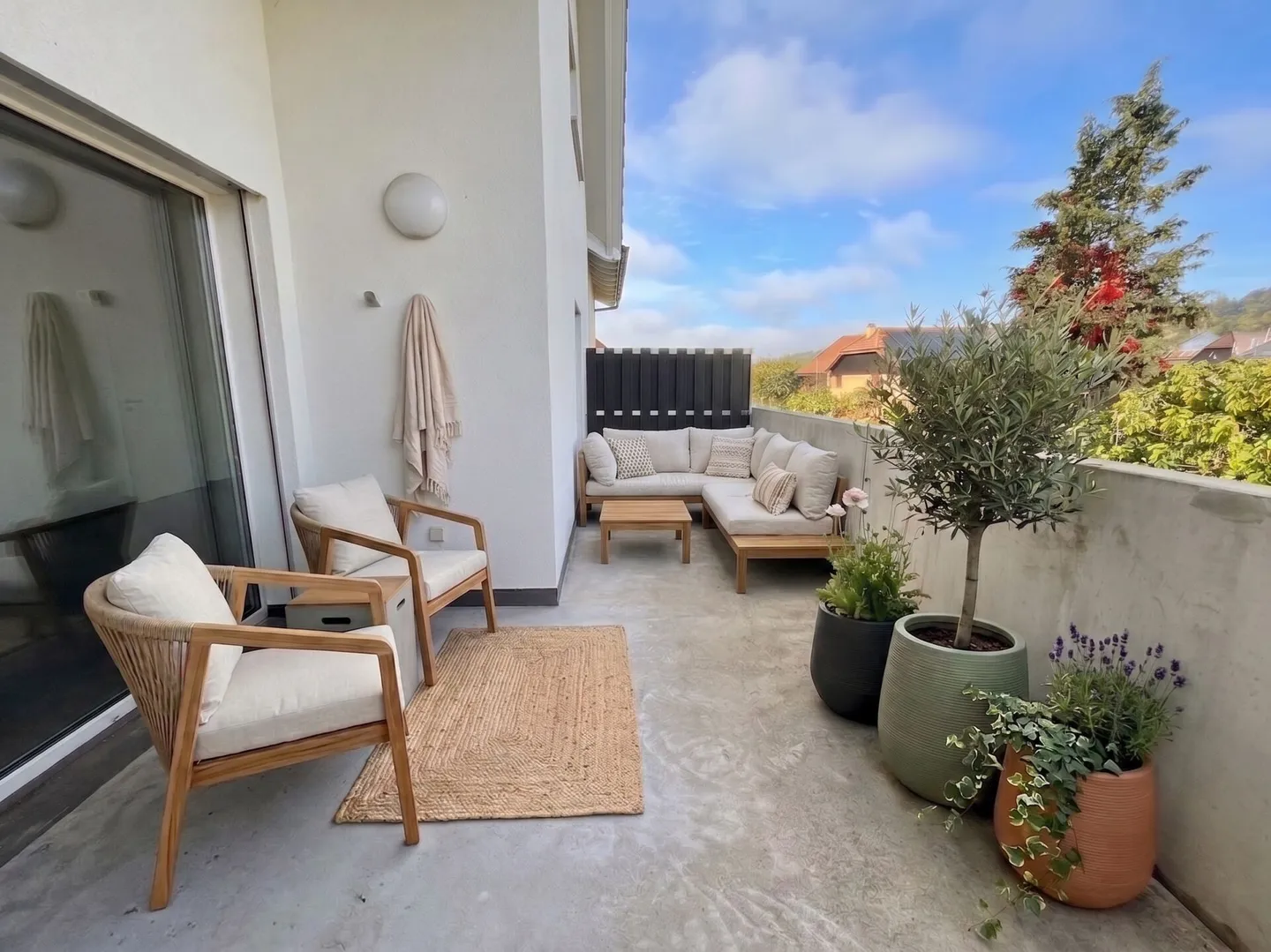 4.5-room apartment with large balcony in Chabrey - Photo 1 of 10